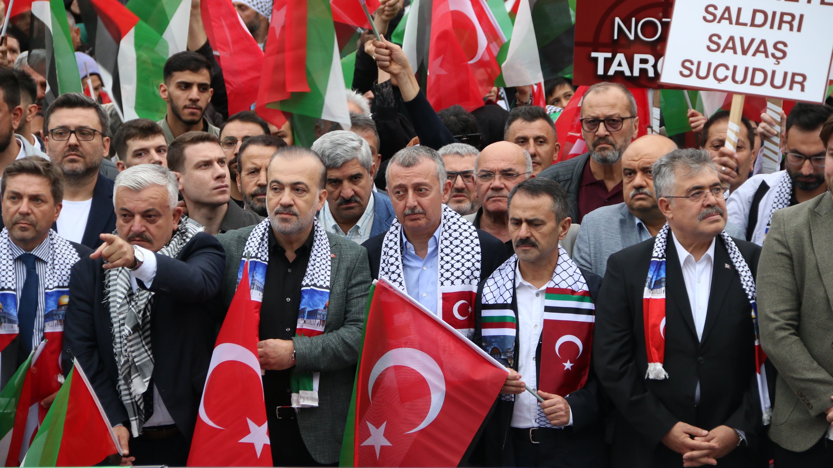 Kocaeli Büyükşehir Belediye Başkanı Tahir Büyükakın