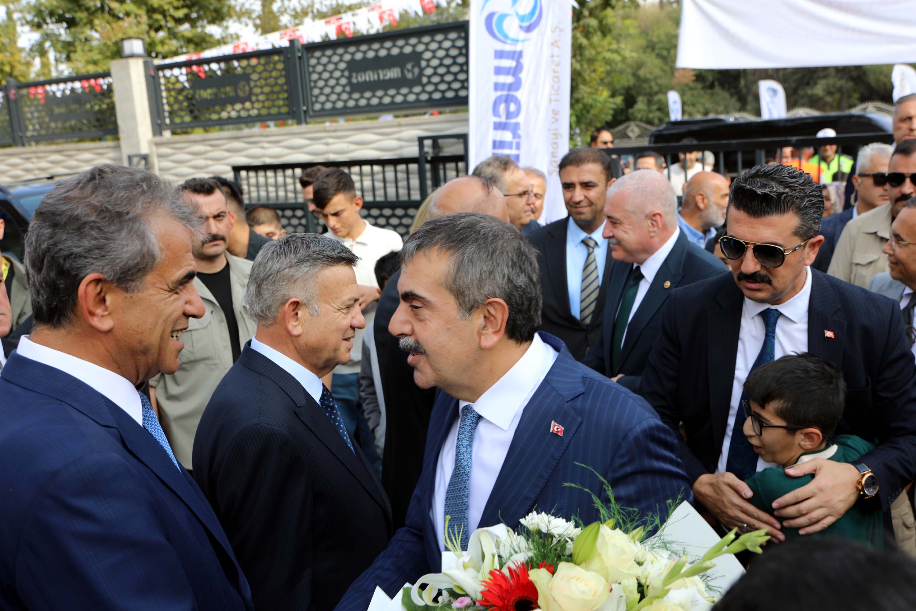 Okul açılış töreni