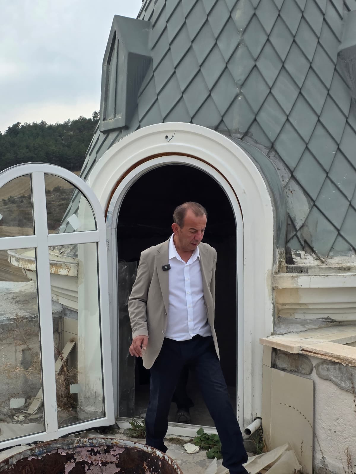 Harabeye dönen şato villalar