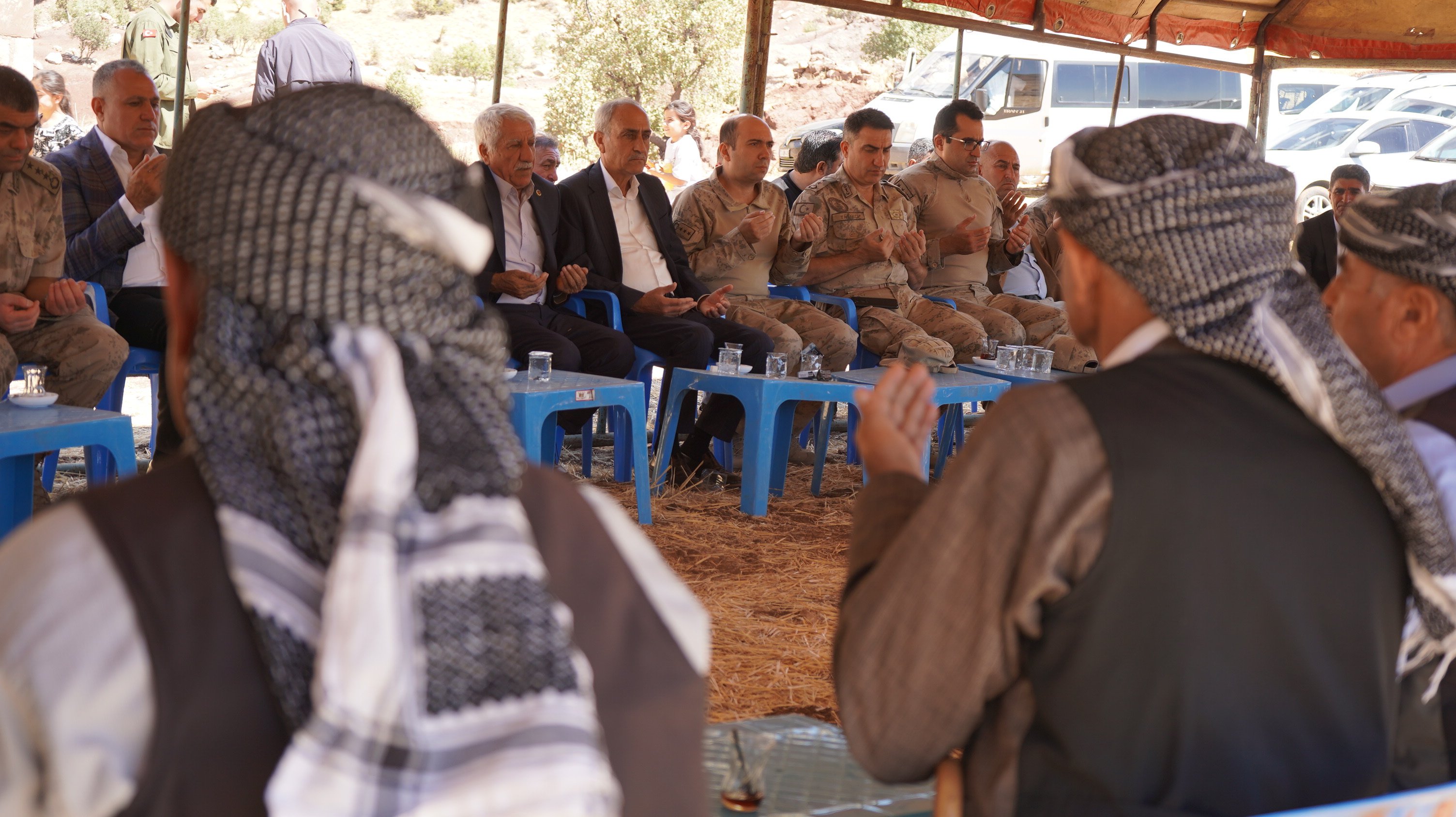 Anma töreni katılımcıları