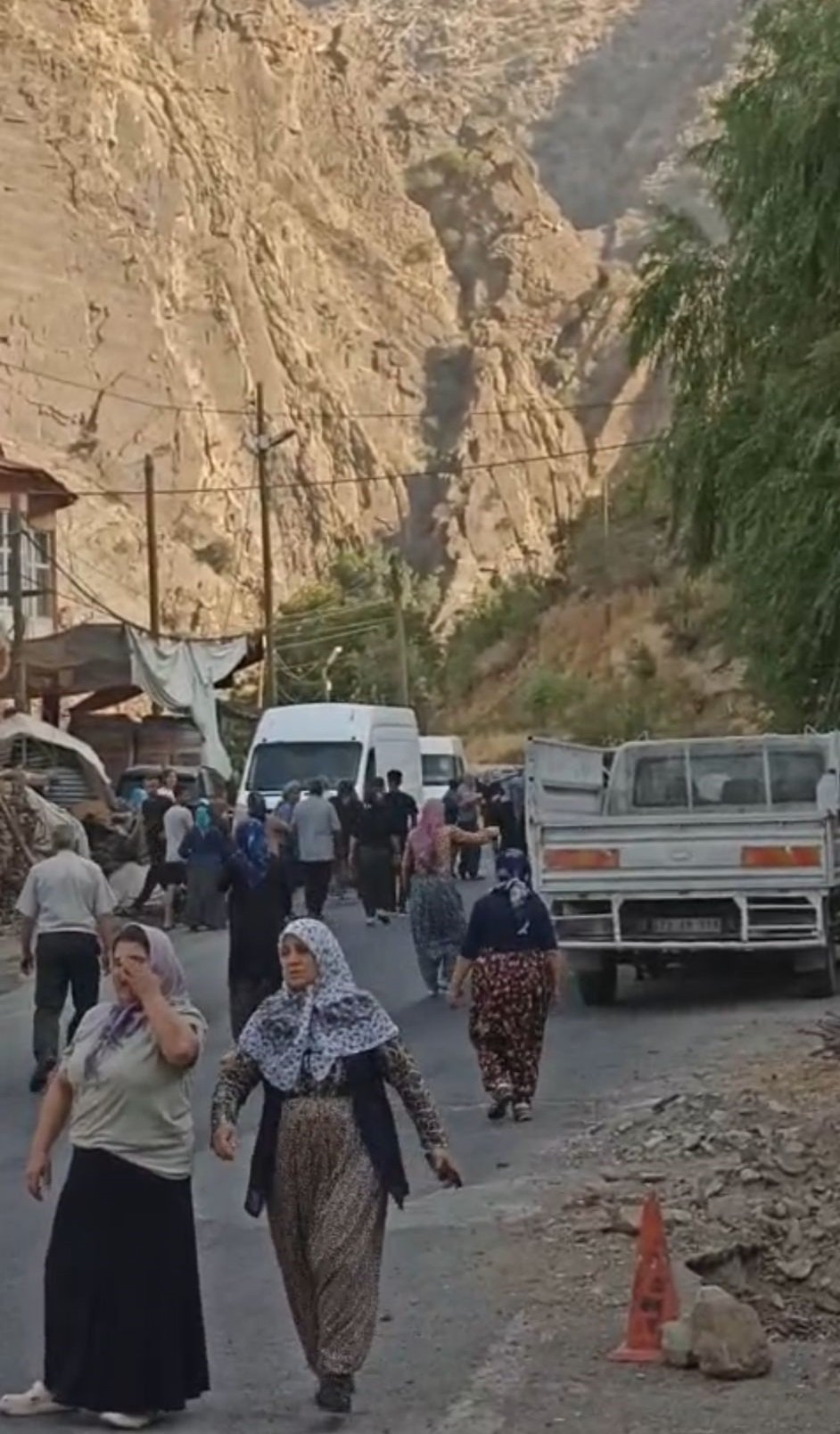 Hakkari minibüs saldırısı