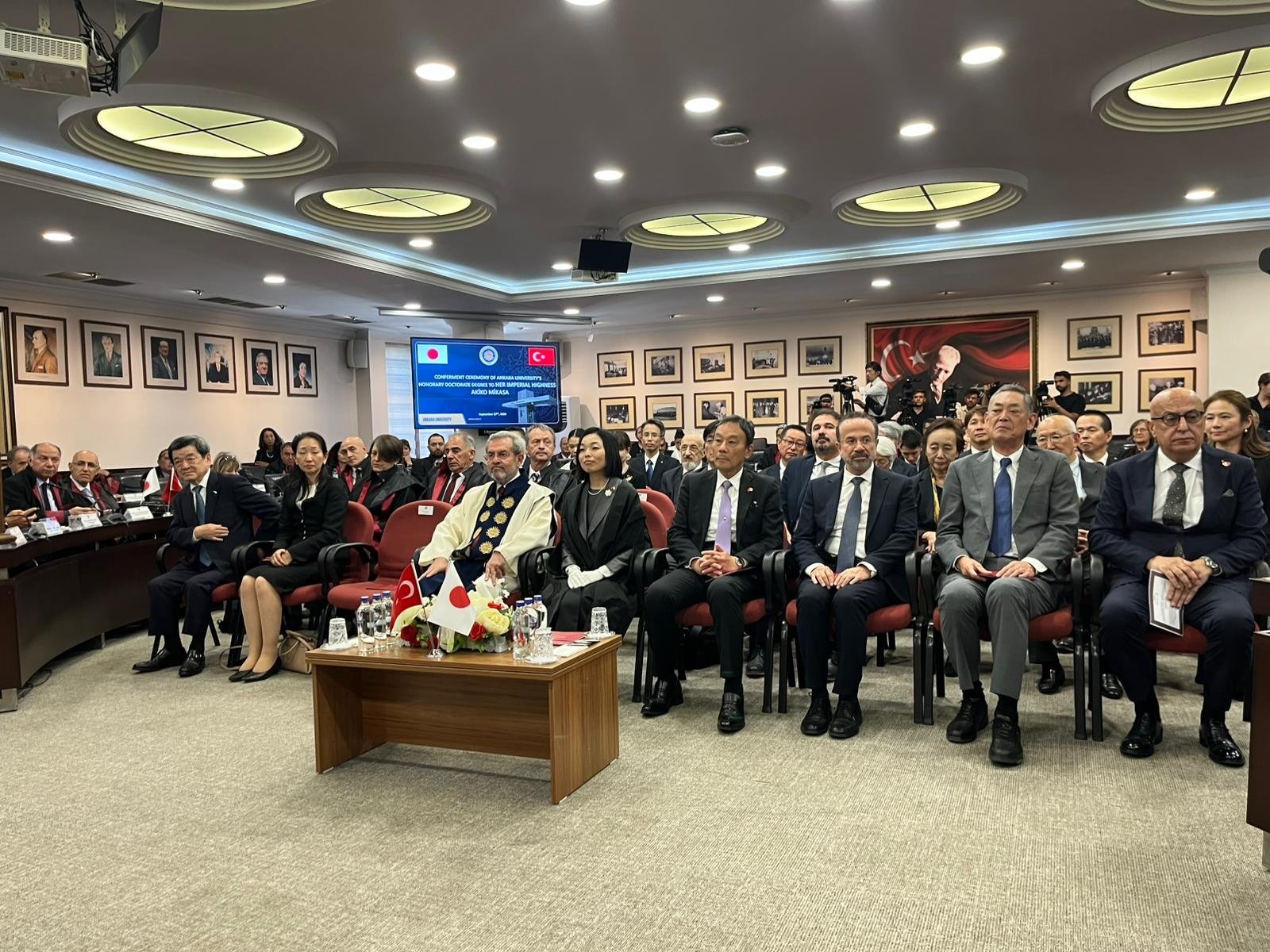 Japonya Prensesi Akiko Mikasa fahri doktora töreni