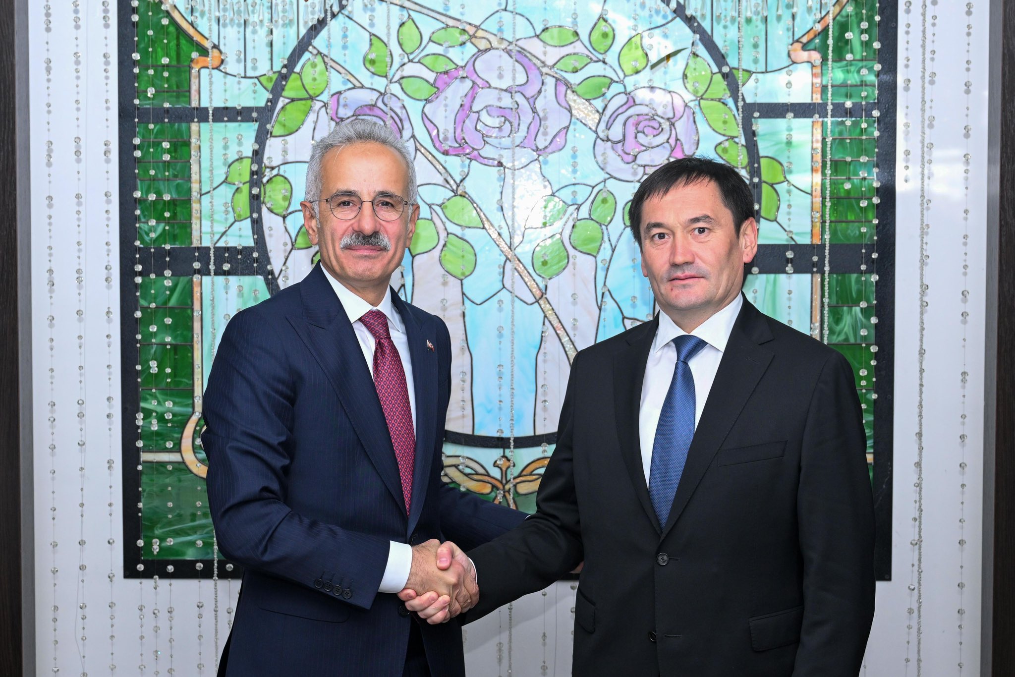 Bakan Uraloğlu Kazakistan görüşmesi