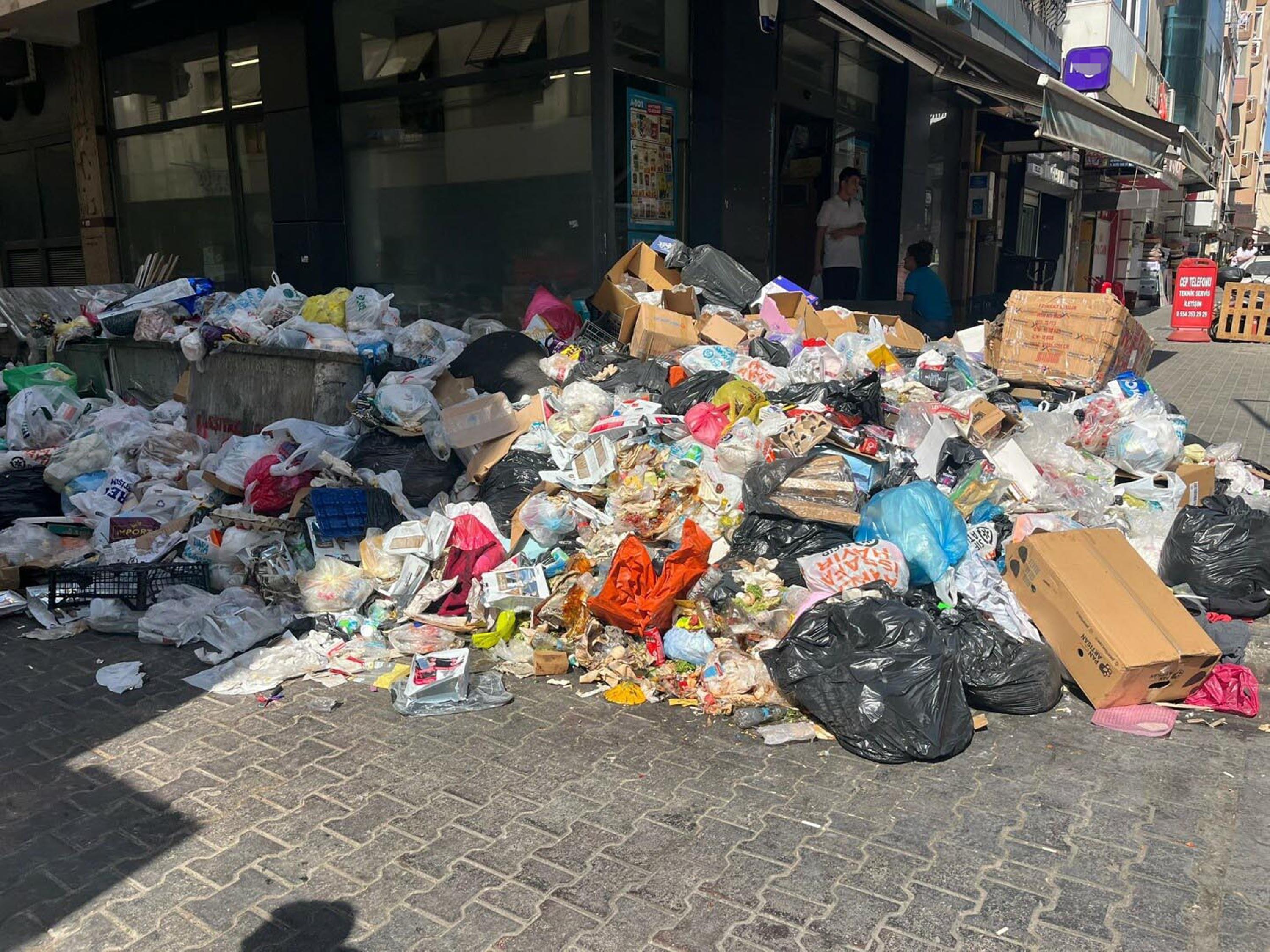Cemil Tugay Karşıyaka çöp krizi