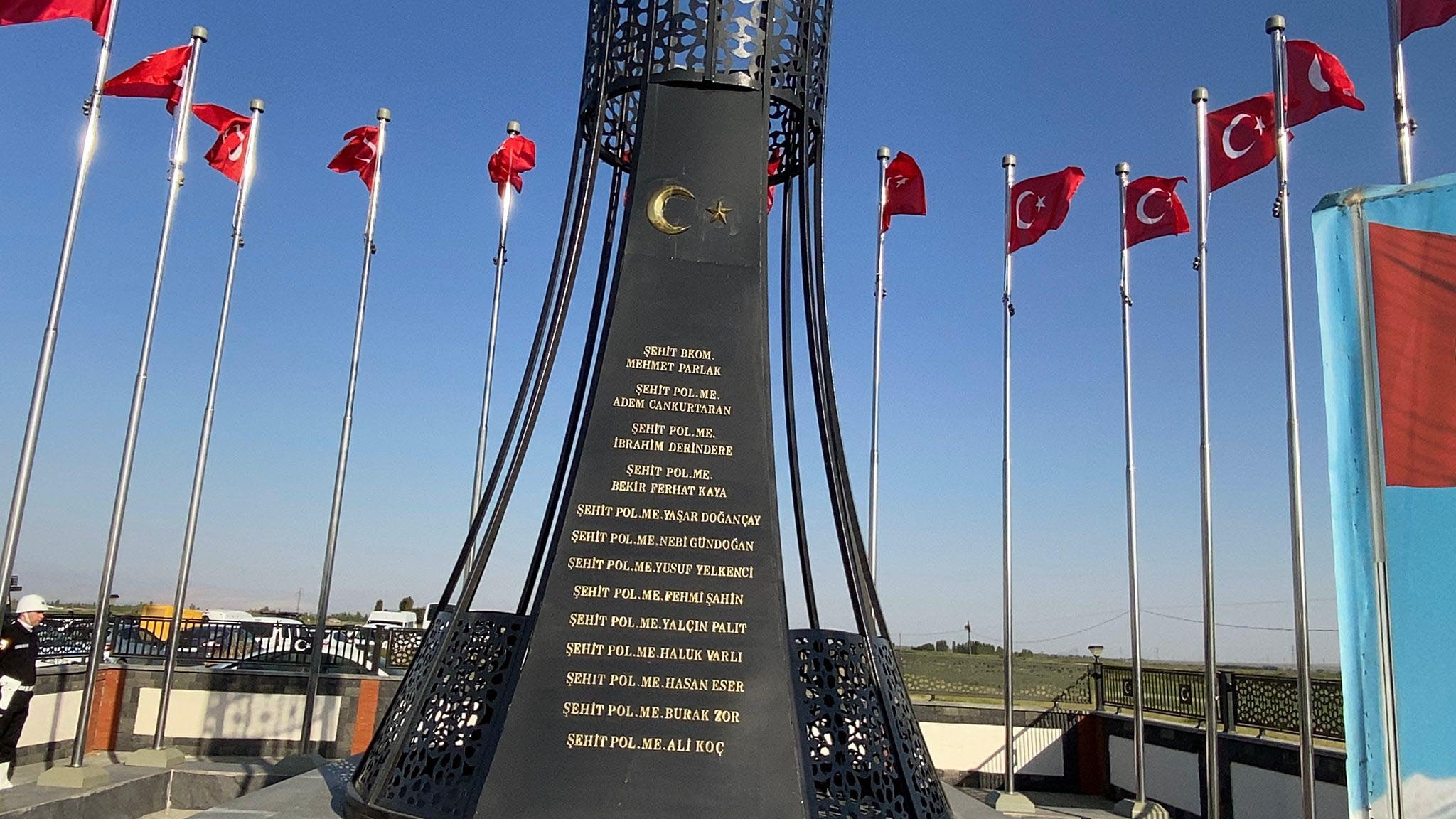 Şehit polisler anma töreni