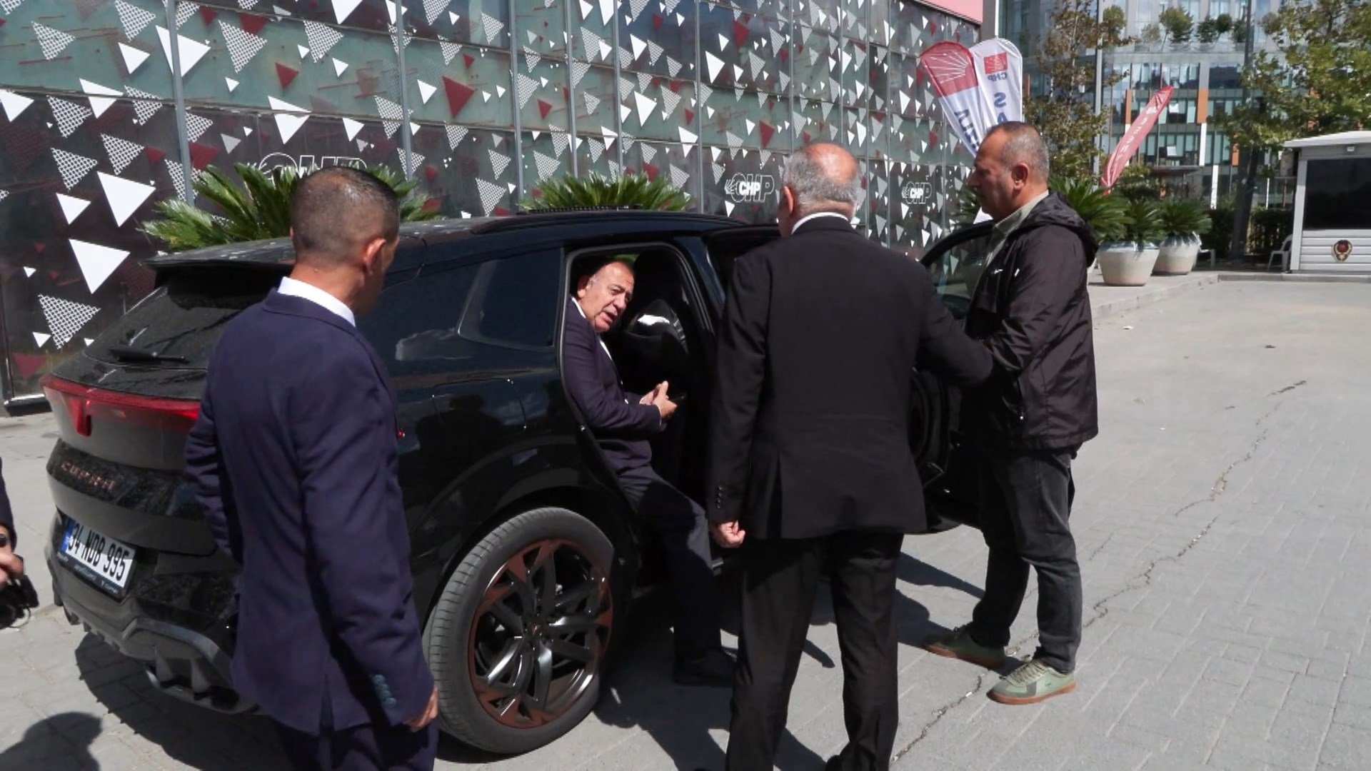 Gürsel Tekin basın açıklaması