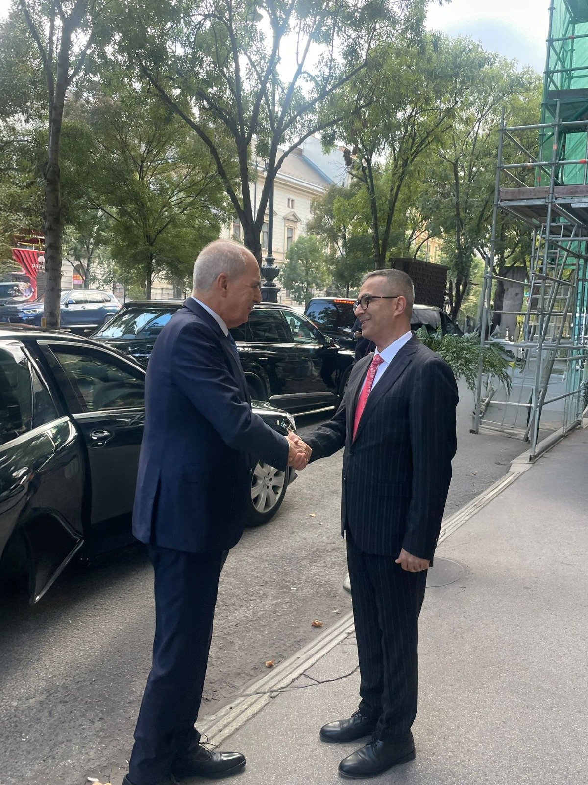 Numan Kurtulmuş Yunus Emre Enstitüsü