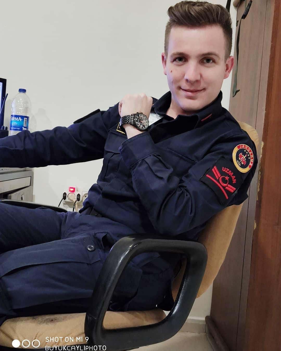 Vali Erin öğrencilerle