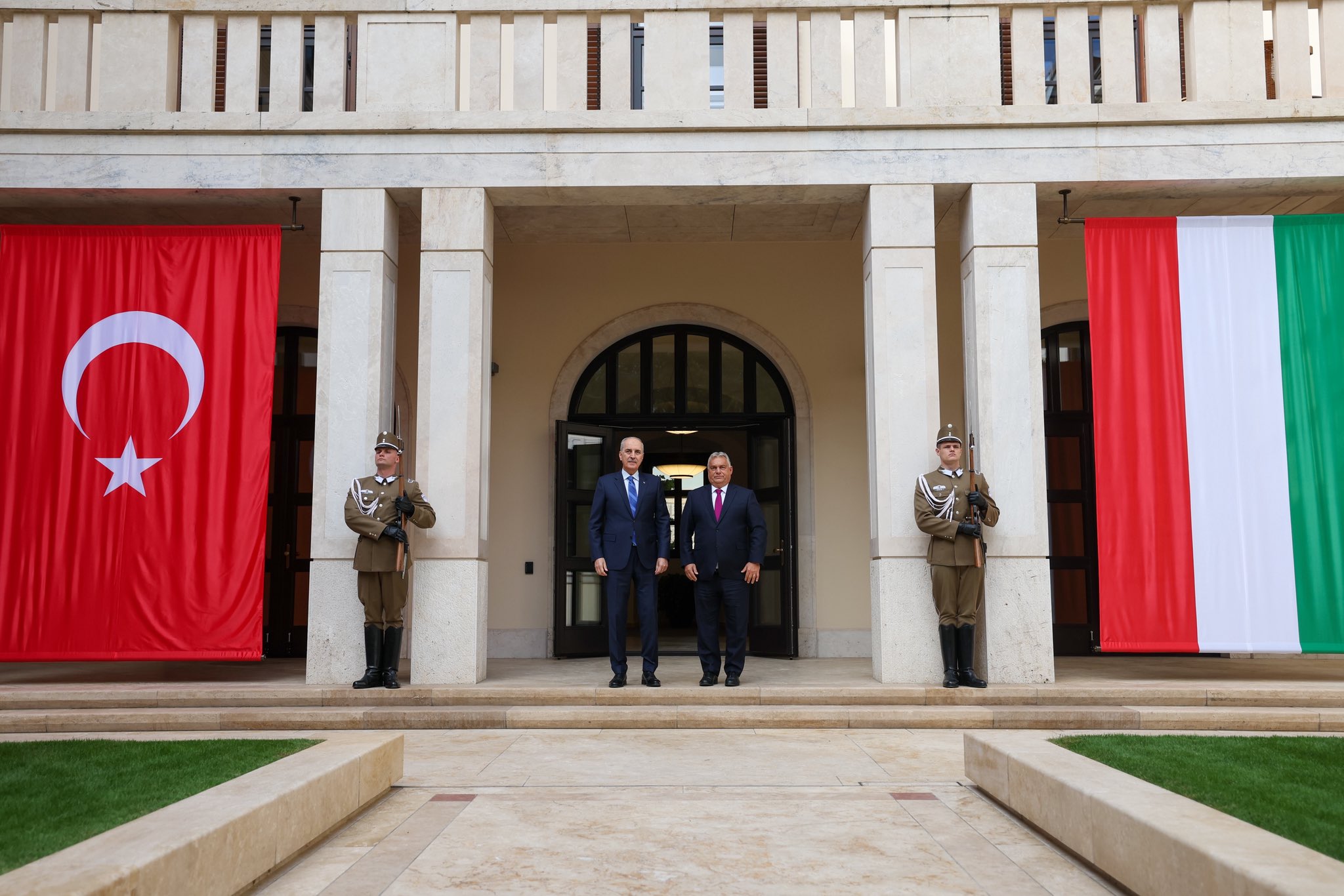 Numan Kurtulmuş Viktor Orban görüşmesi
