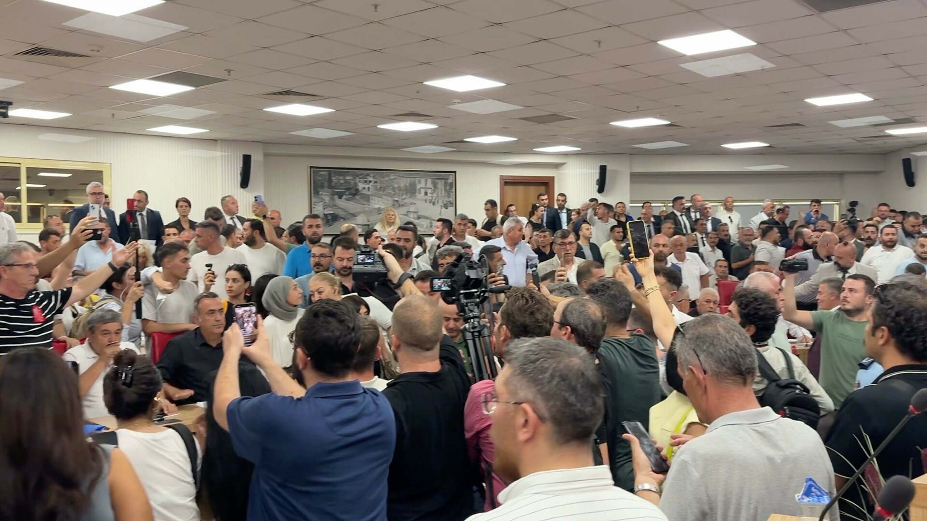 Mecliste Yaşanan Gerginlik Anı