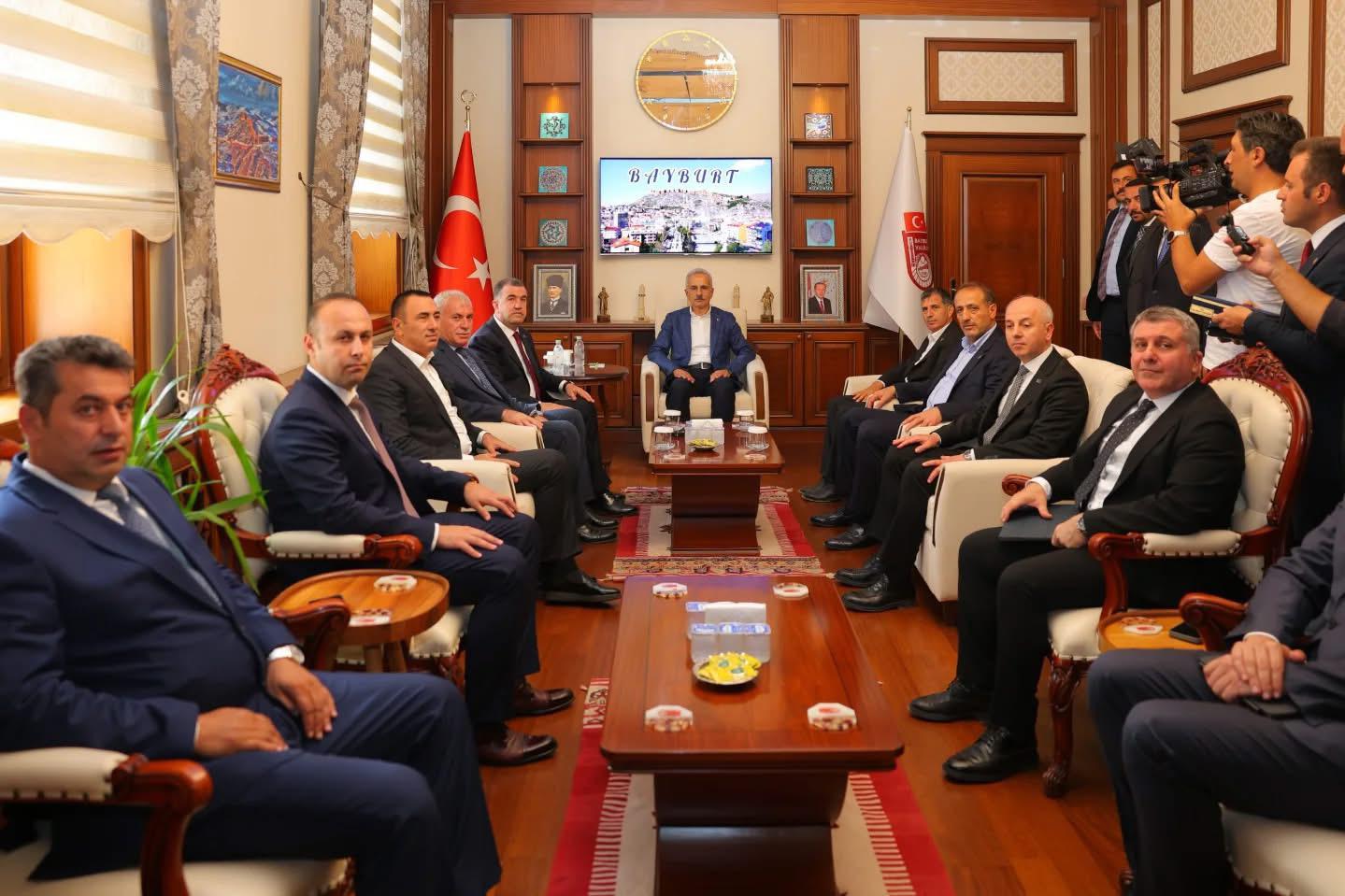 Bakan Uraloğlu teknik ekip ile çalışma