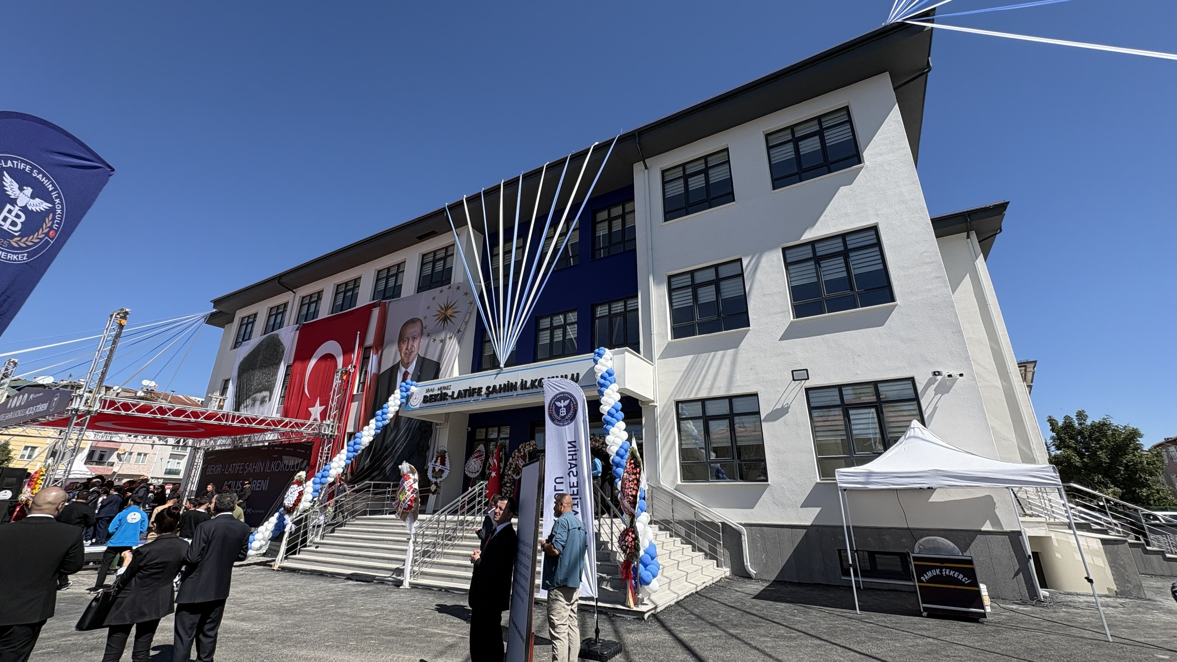 Tören alanı