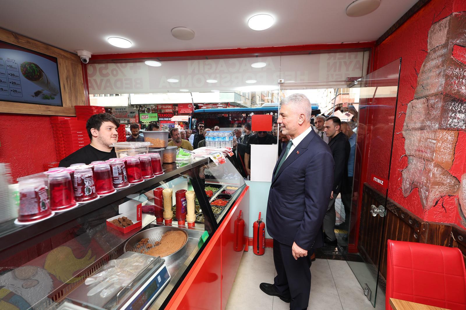 Bakan Bolat Parti Ziyareti