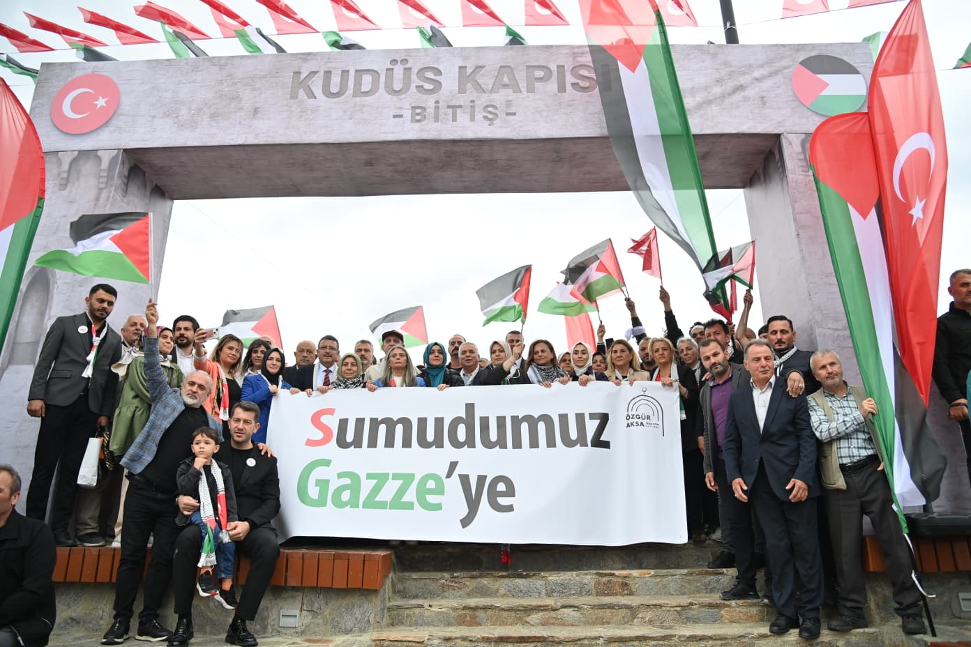 Trabzon Valisi ve Belediye Başkanı