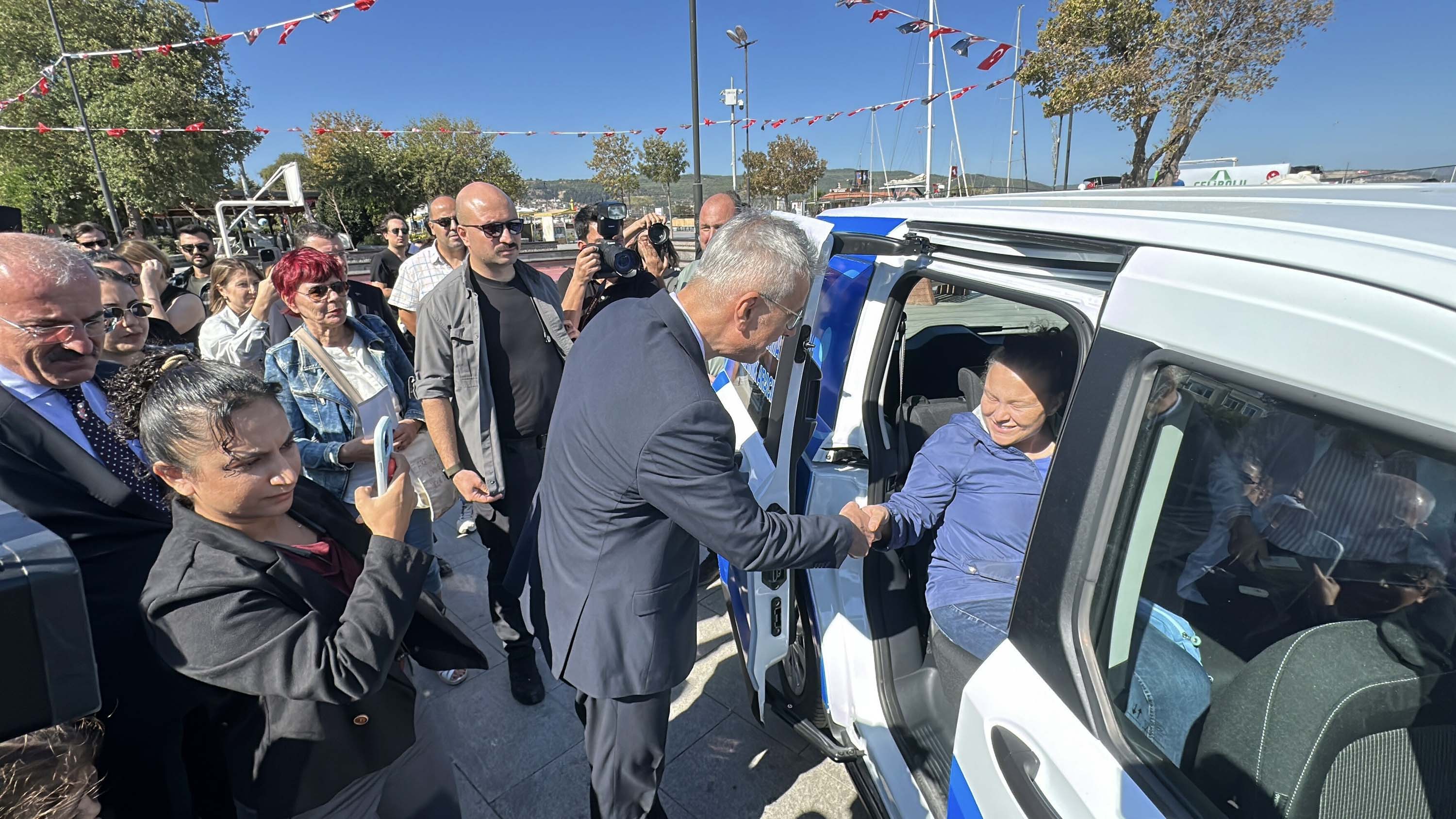 Bakan Memişoğlu vatandaşlarla sohbet