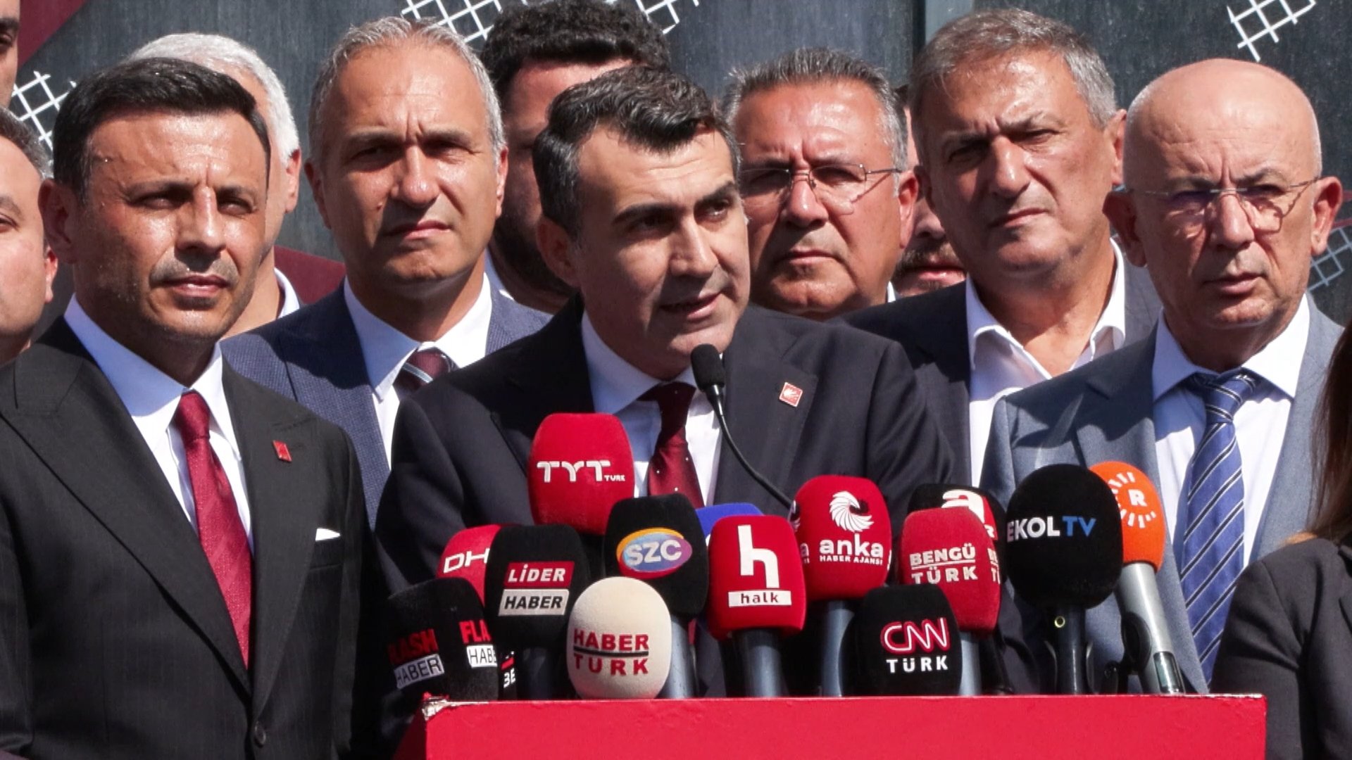 Özgür Çelik CHP İstanbul İl Başkanlığı