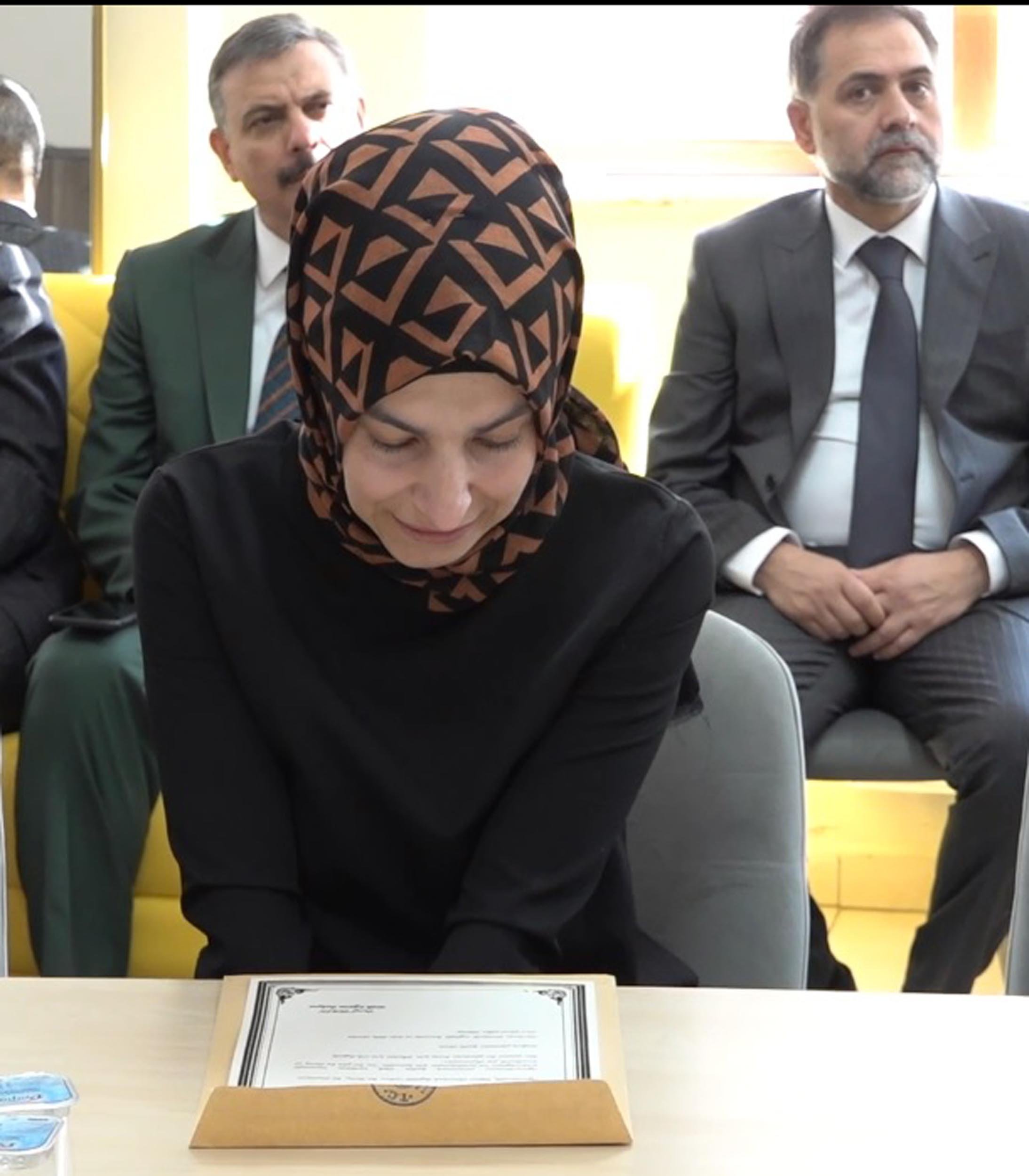 Bakan Tekin konuşma yapıyor