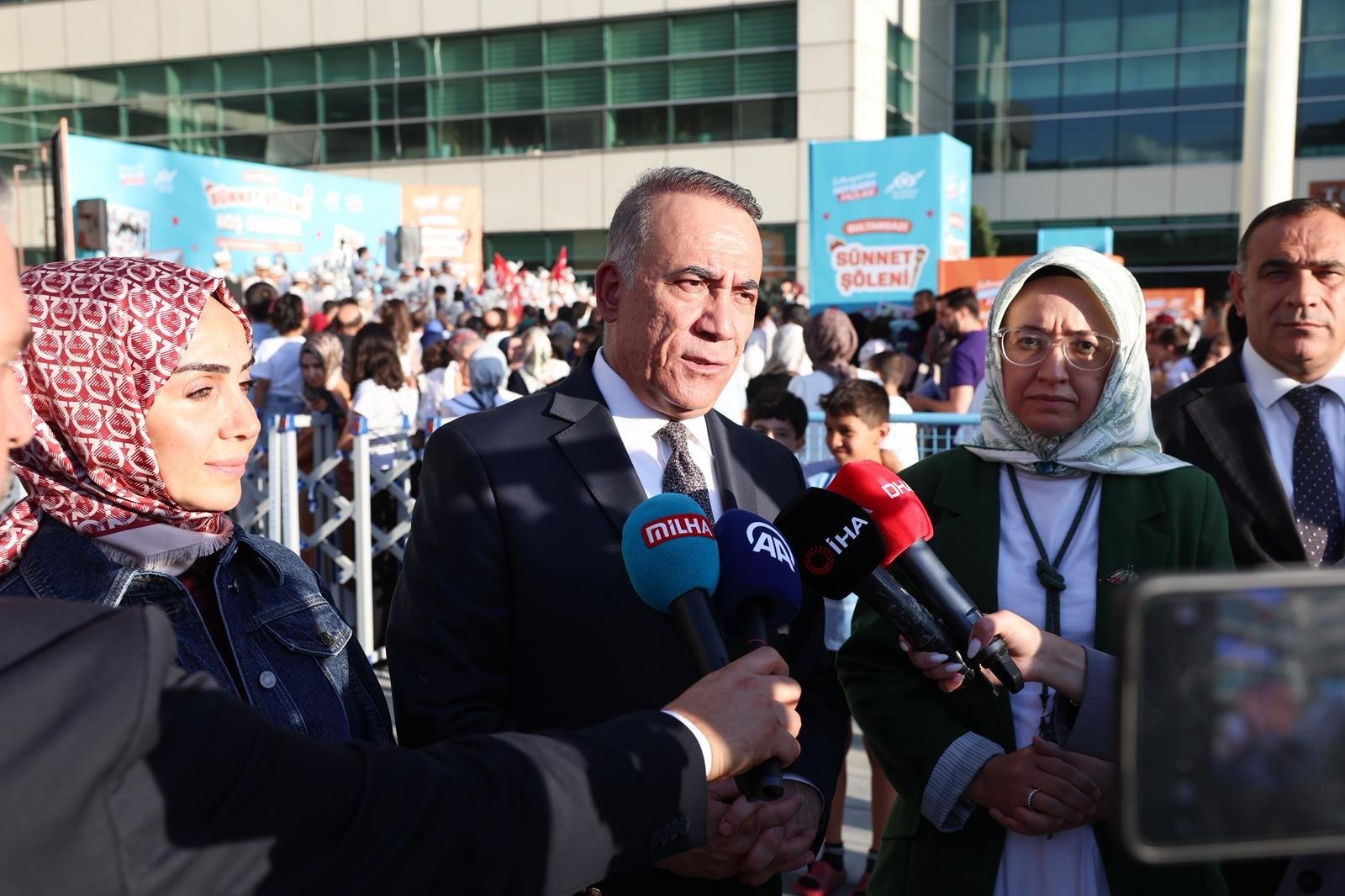 Sultangazi Sünnet Şöleni Katılımcıları