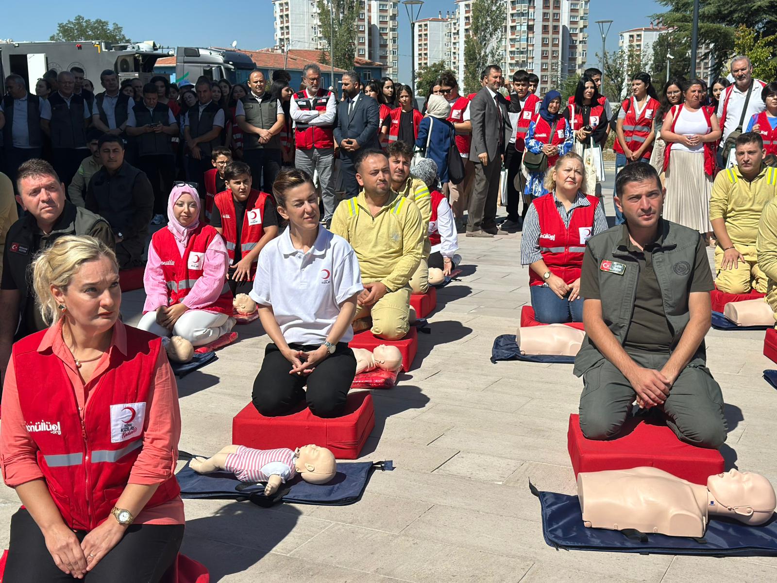 Türk Kızılay orman yangını ilk yardım eğitimi