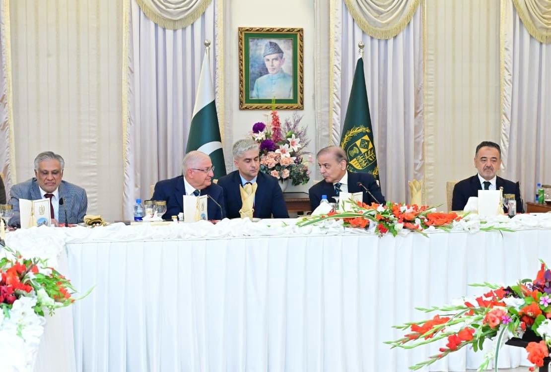 Yaşar Güler Pakistan Başbakanı