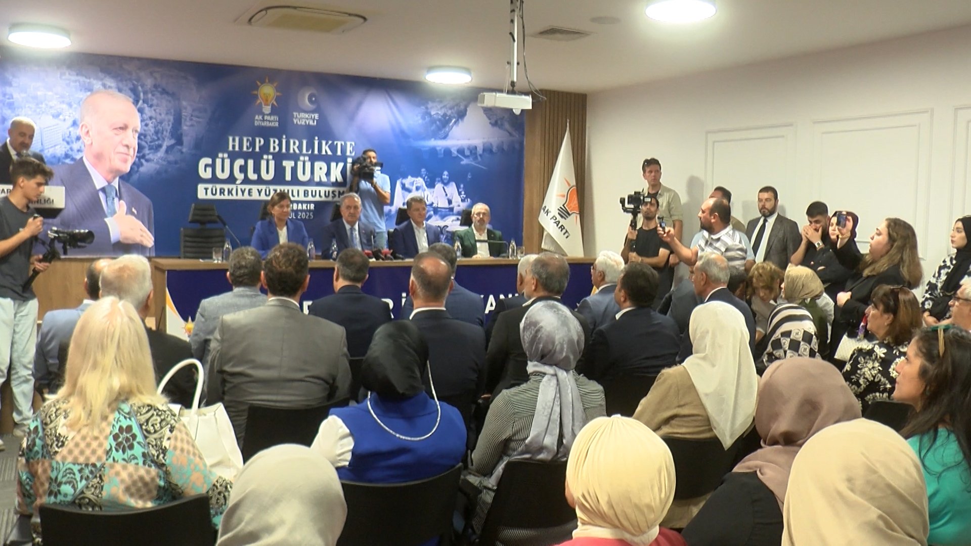Hayati Yazıcı Diyarbakır AK Parti
