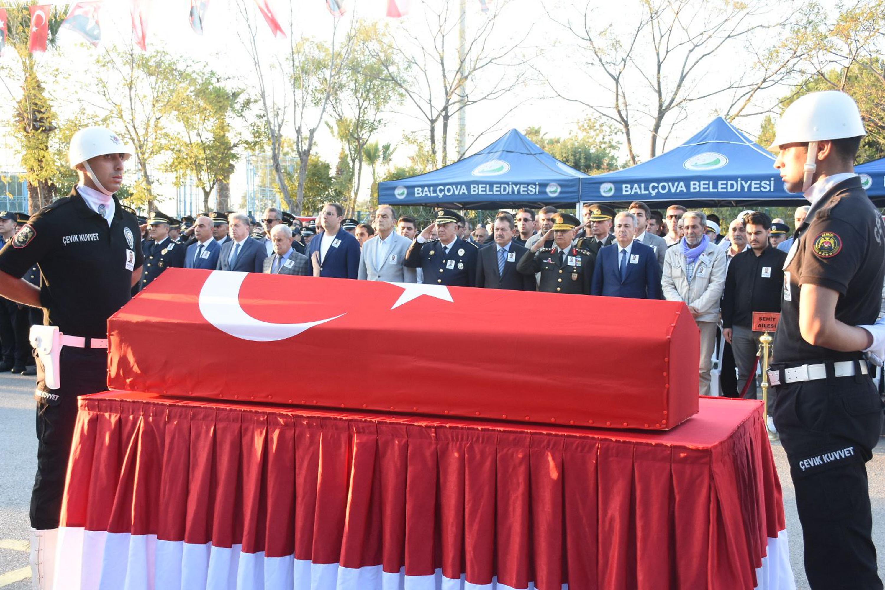 Şehit polis nişanlısı acı anlar