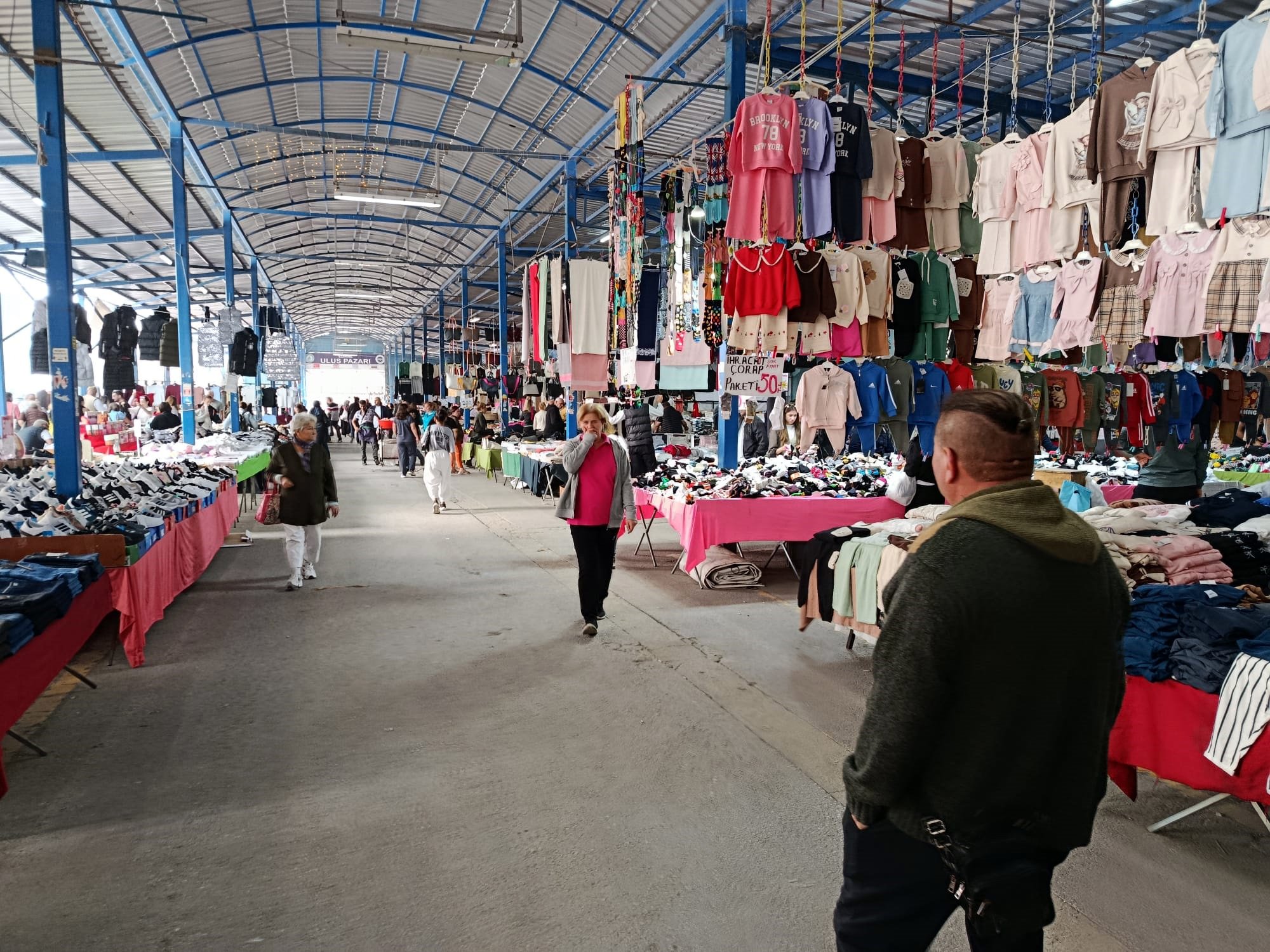 Ulus Pazarı iç görünüm