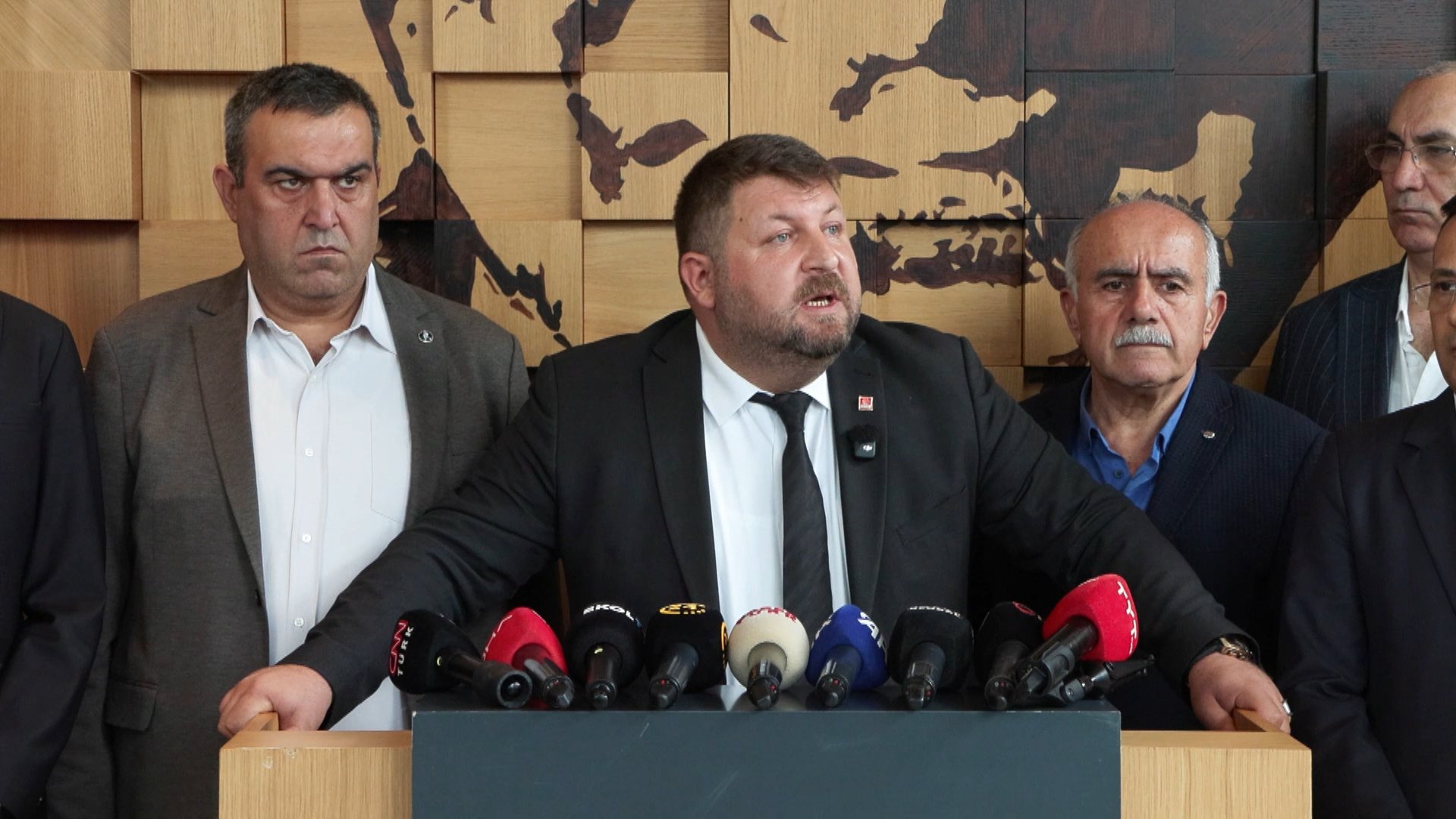 CHP ihraç avukat Deniz Bakır