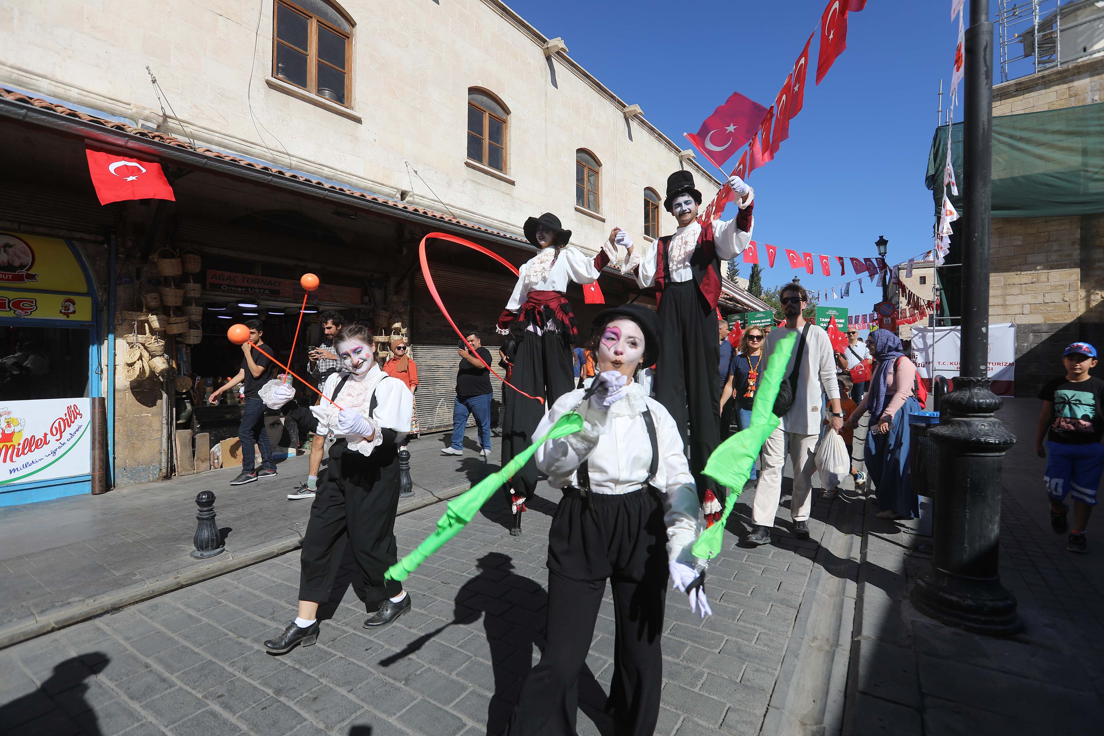 Festival Kortej Yürüyüşü