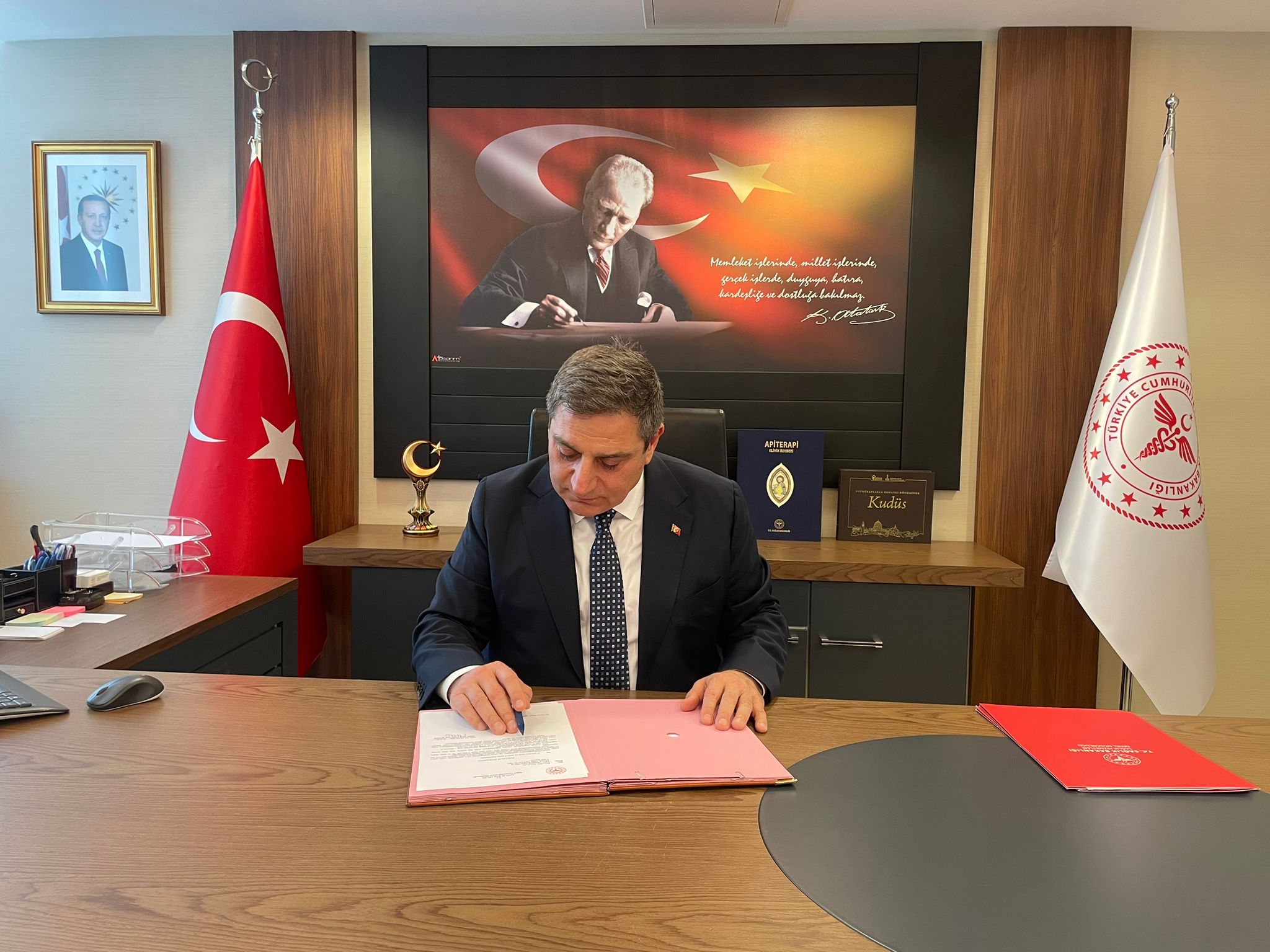 Hasan Basri Velioğlu Sağlık Bakanlığı