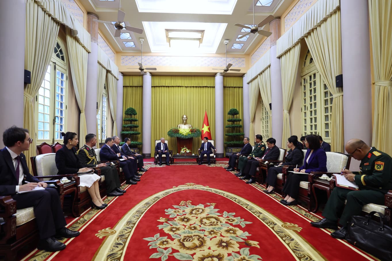 Yaşar Güler Vietnam ziyareti