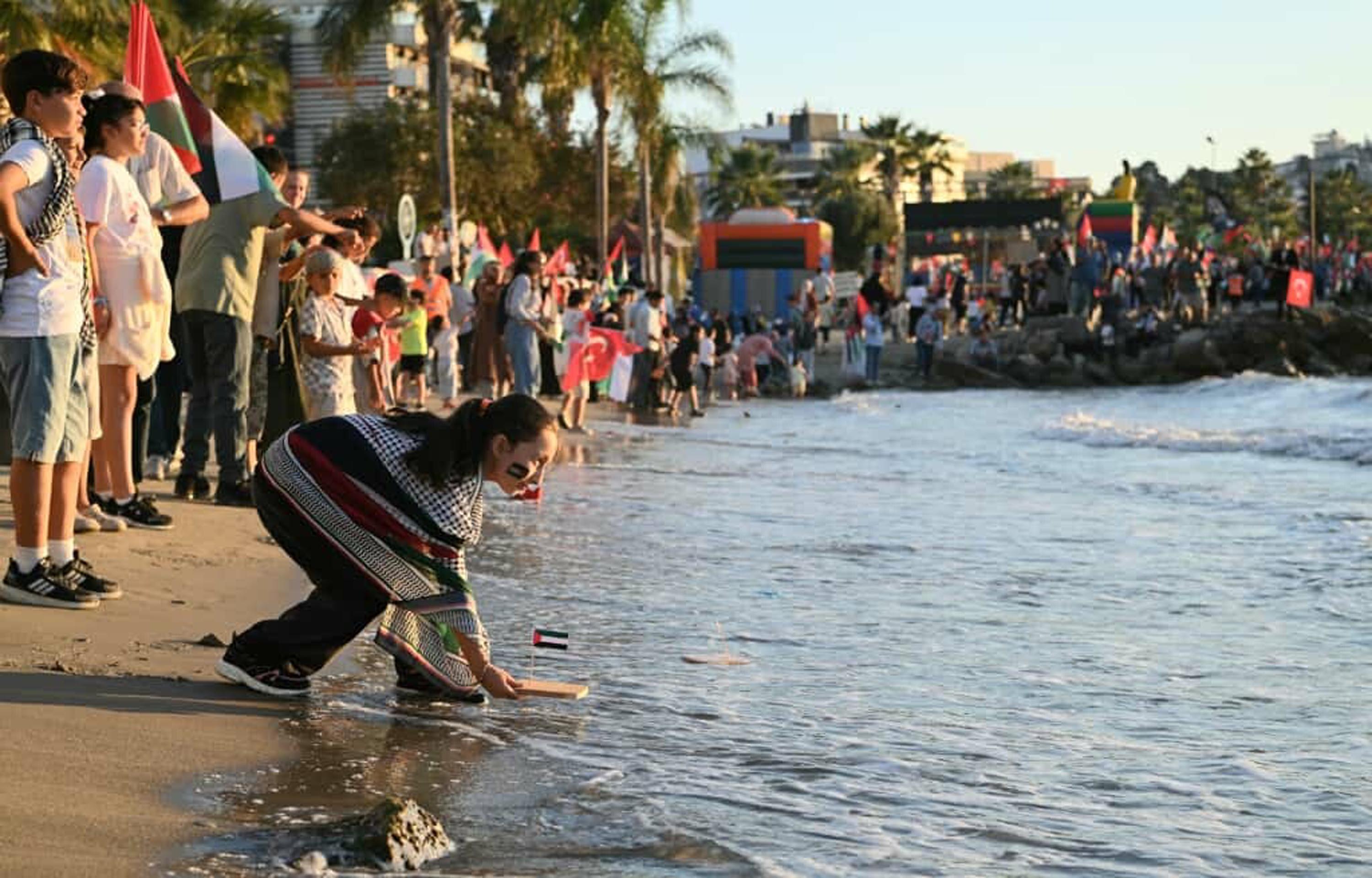 Sumud Filosu destek gösterisi