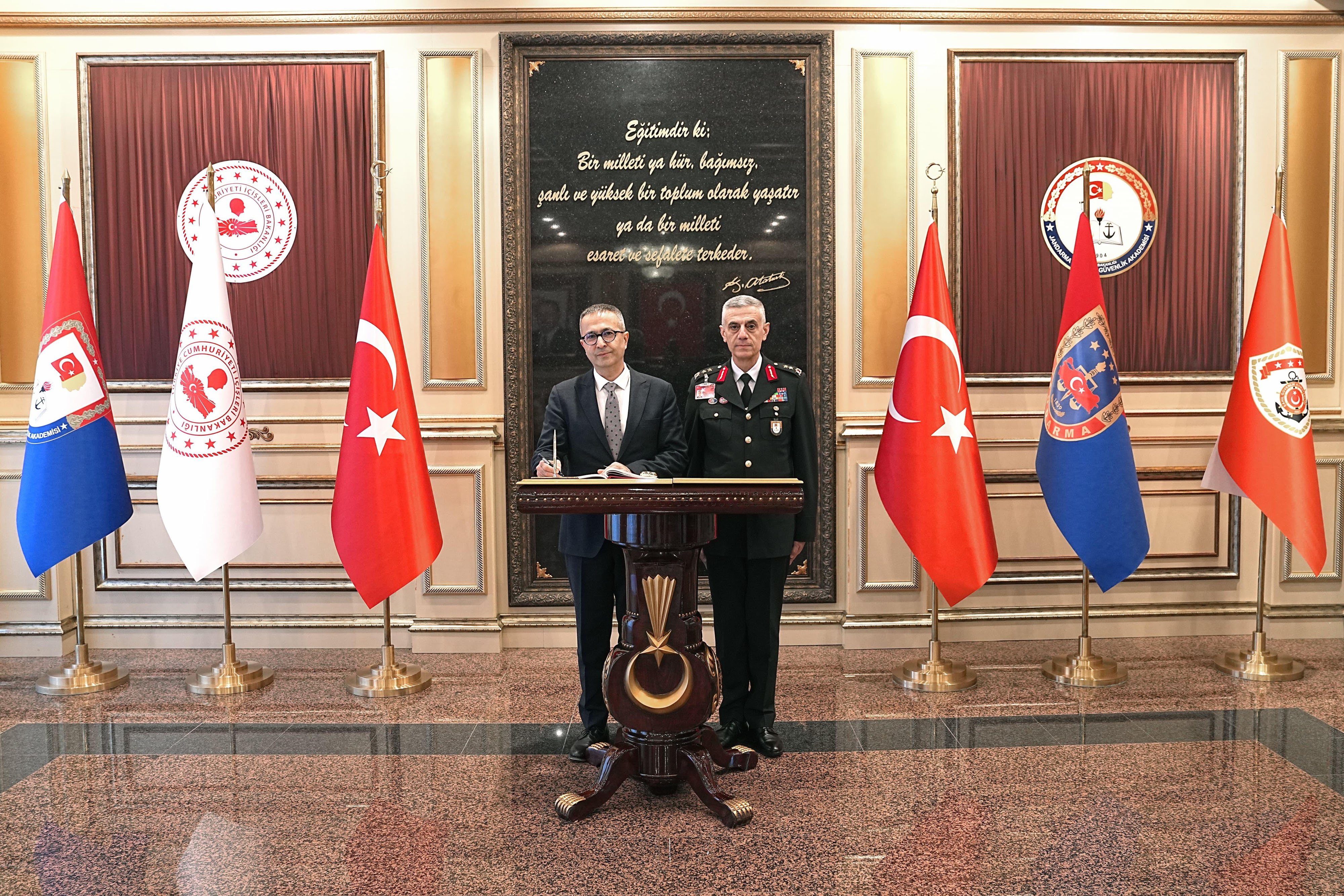 Yunus Emre Enstitüsü Jandarma Sahil Güvenlik Akademisi Protokol İmza Töreni