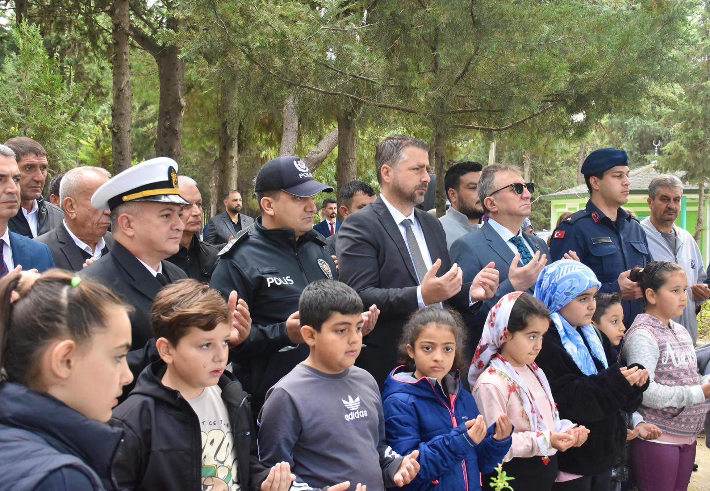 Şehit Öğretmen Neşe Alten Mezarı Başında Anma