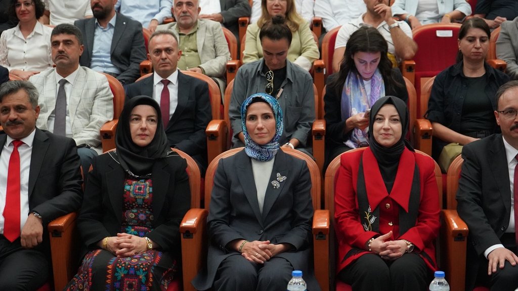 Sümeyye Erdoğan Bayraktar panel