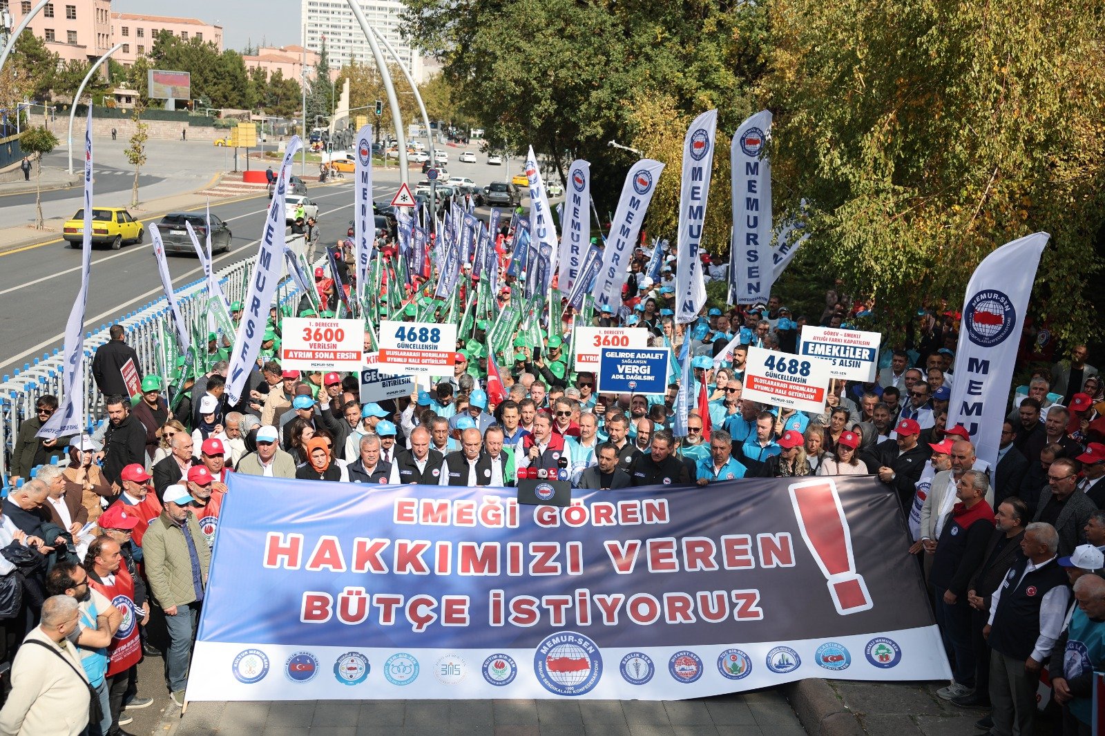 Memur-Sen TBMM önünde bütçe eylemi