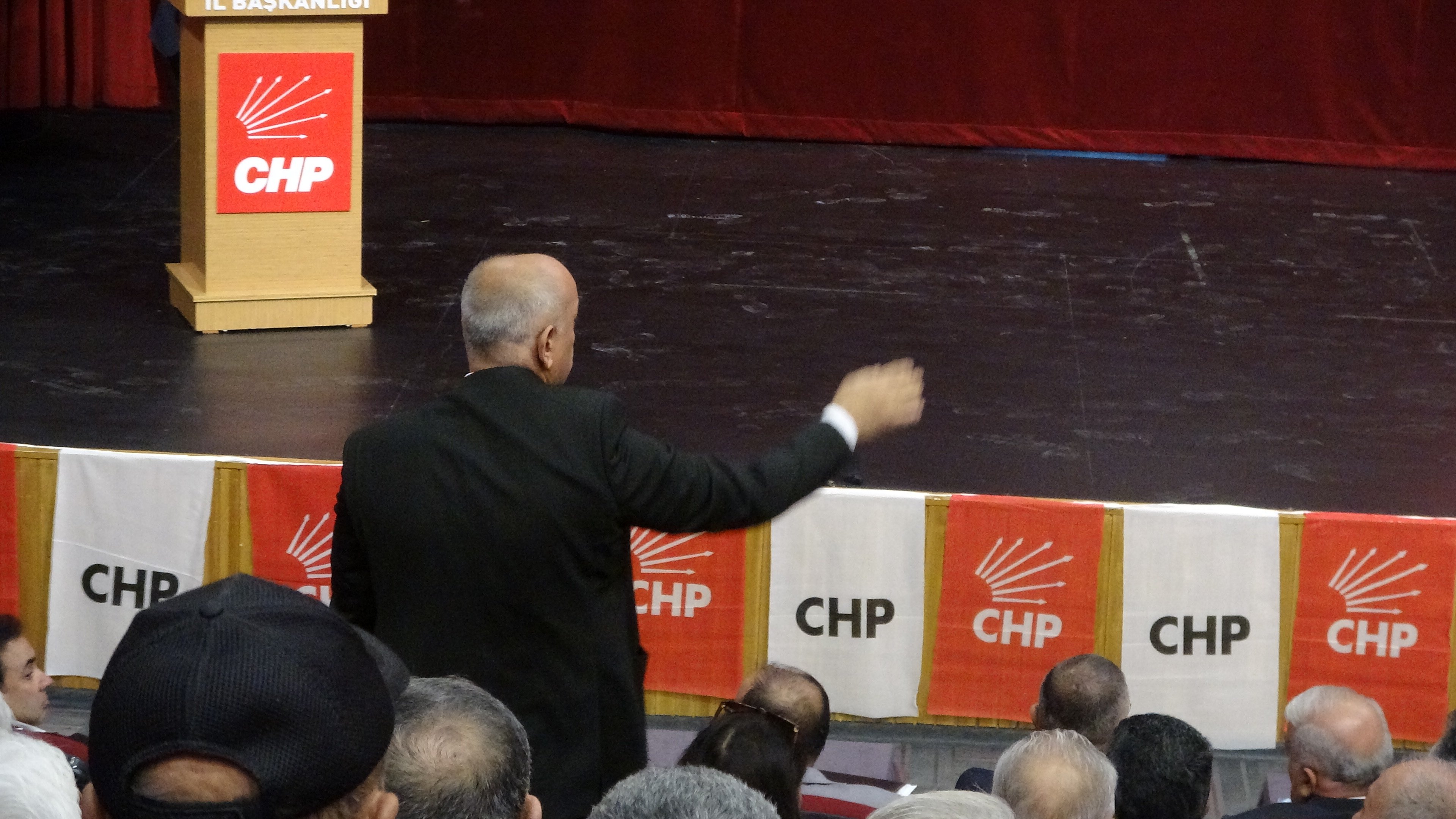 CHP kongre gerginlik