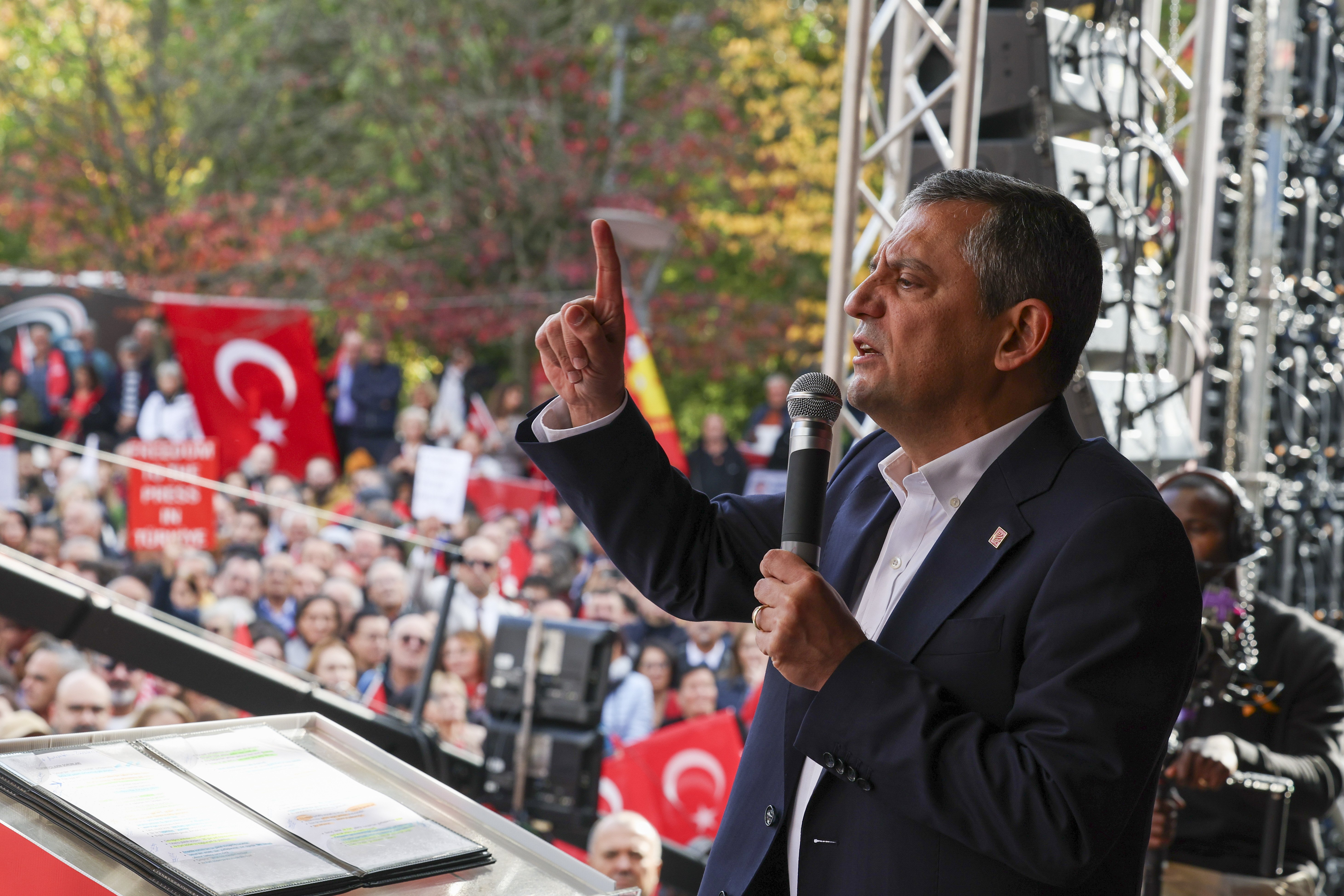 Özgür Özel Brüksel Konuşması