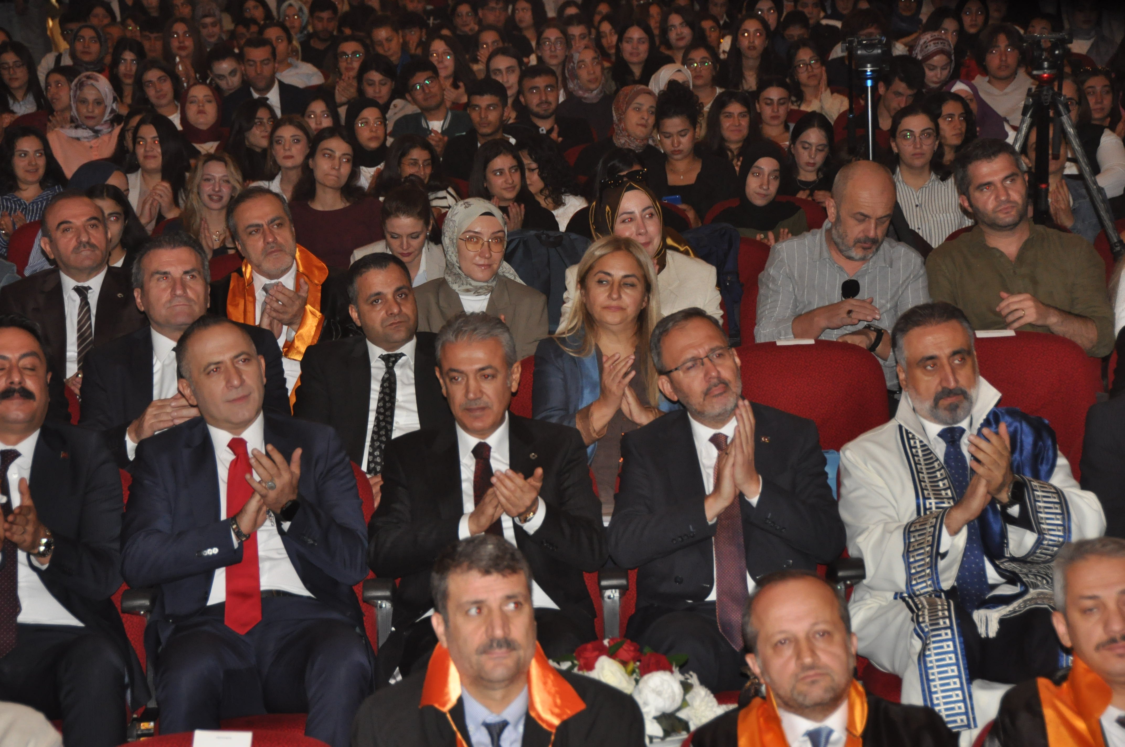 Akademik açılış töreni