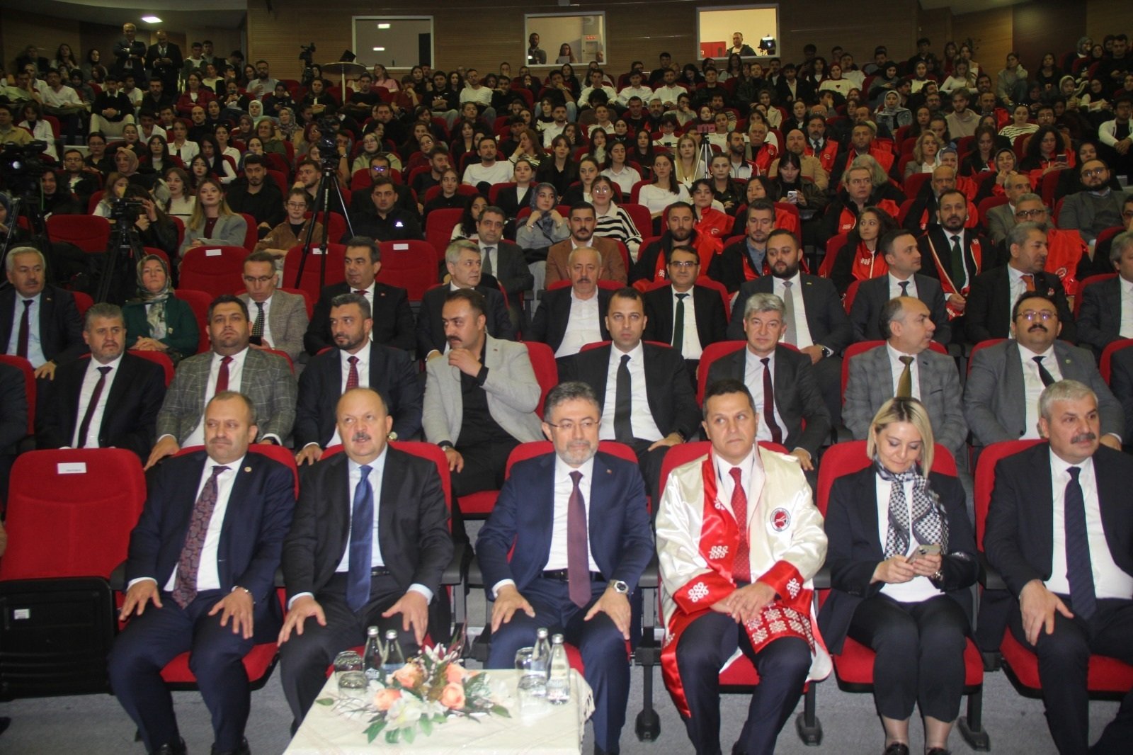İbrahim Yumaklı üniversite töreni
