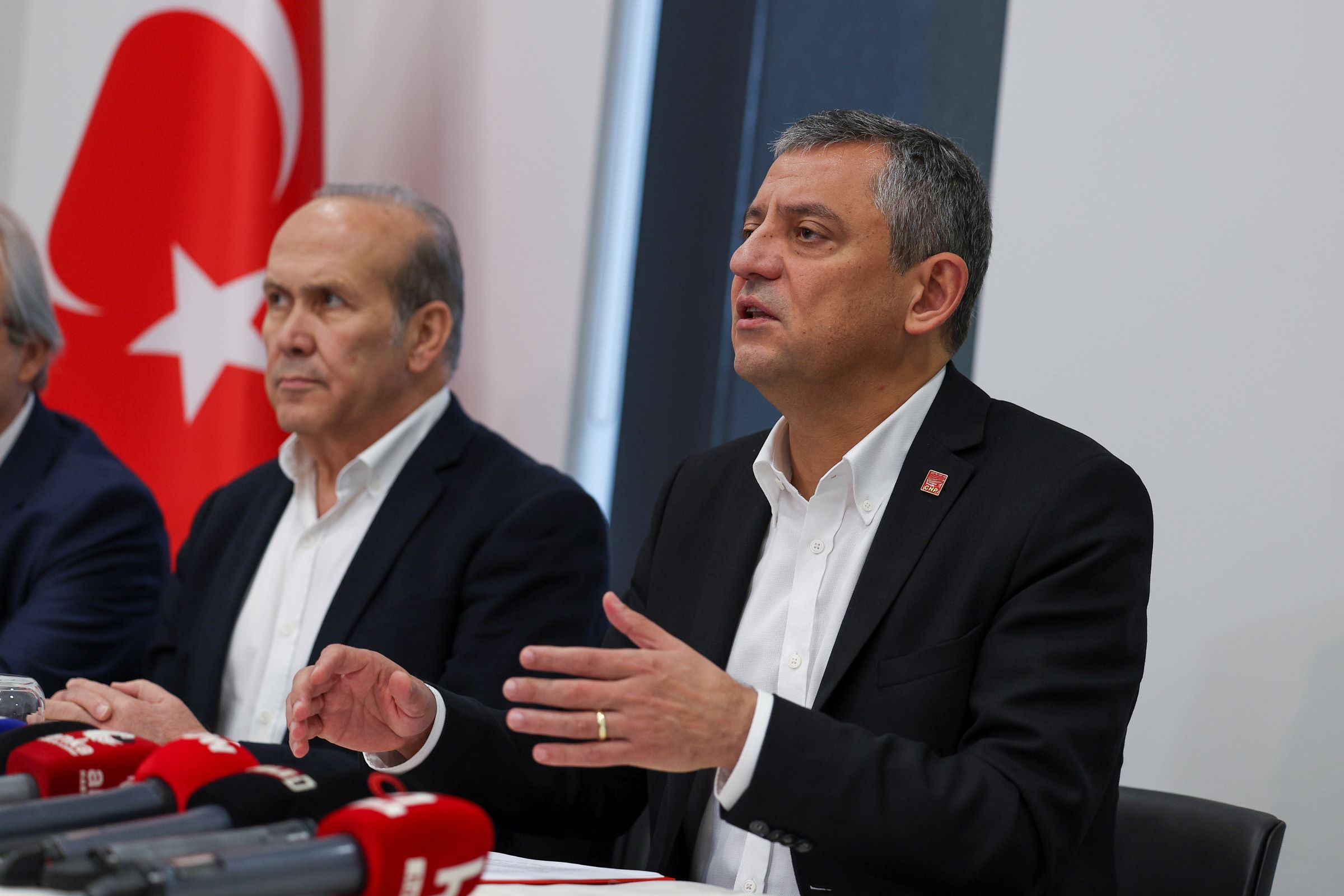 Özgür Özel İstanbul Havalimanı