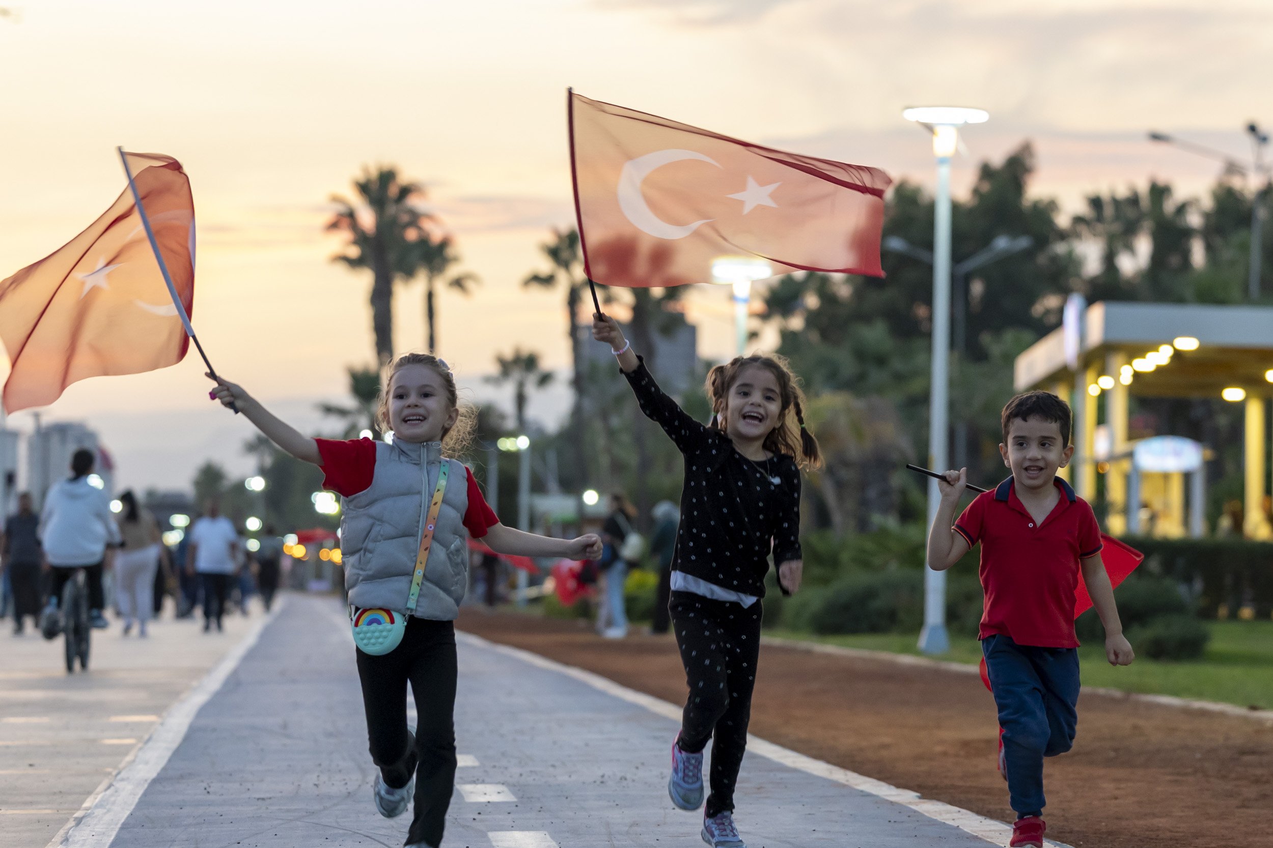 Mersin Cumhuriyet Bayramı Yürüyüşü