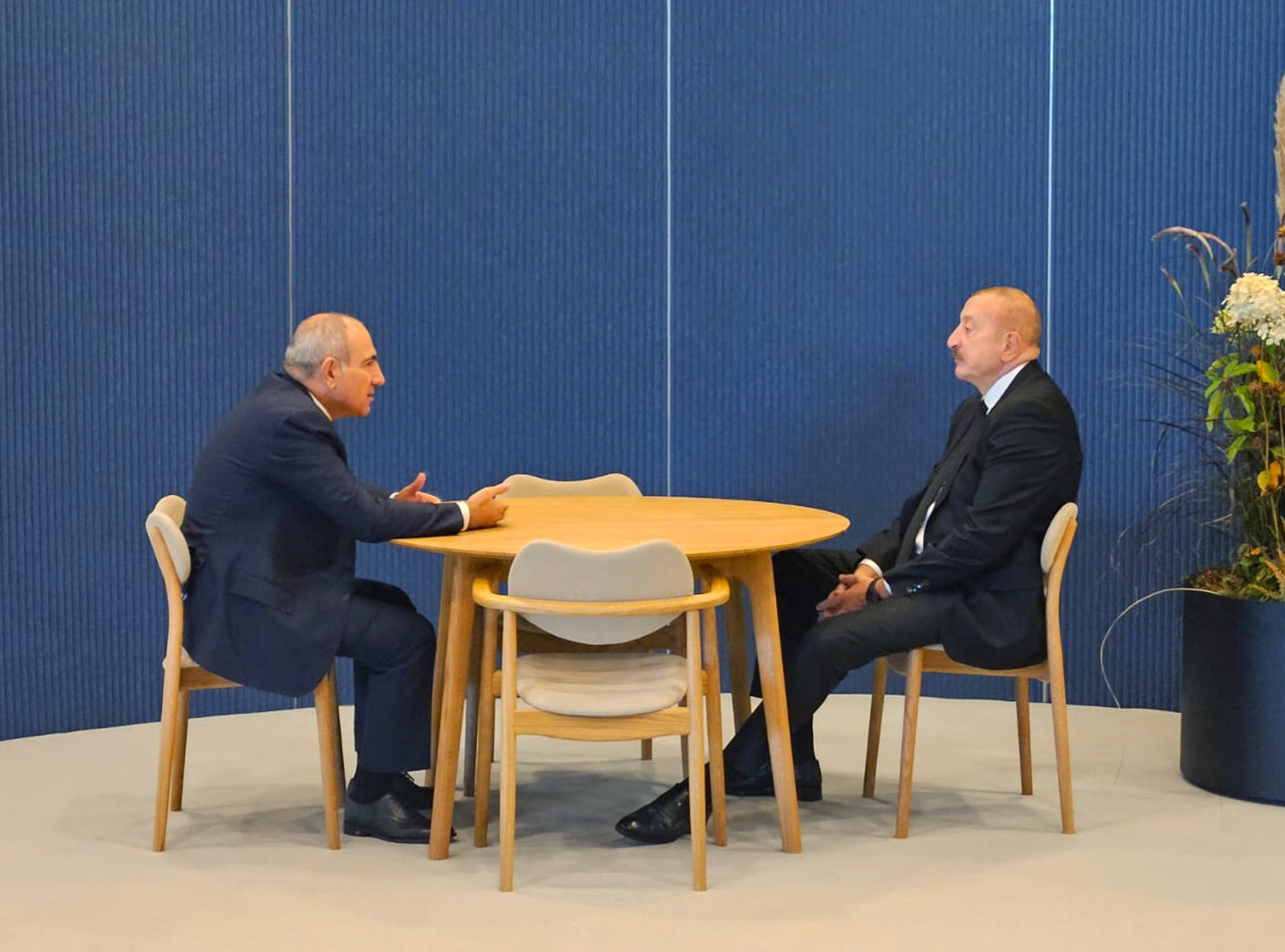 Aliyev Paşinyan Kopenhag Görüşmesi