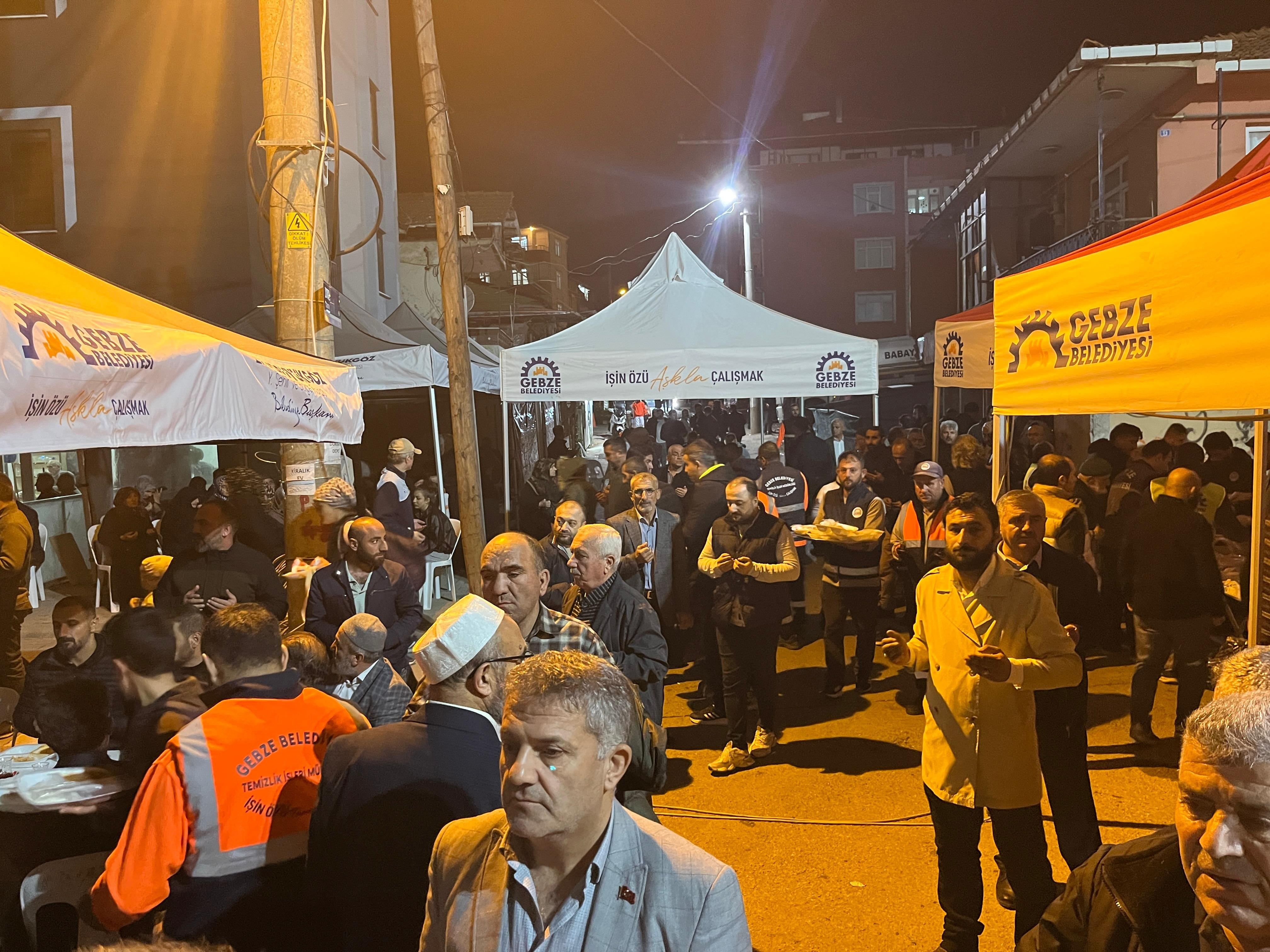 Gebze enkaz kurtarma çalışmaları