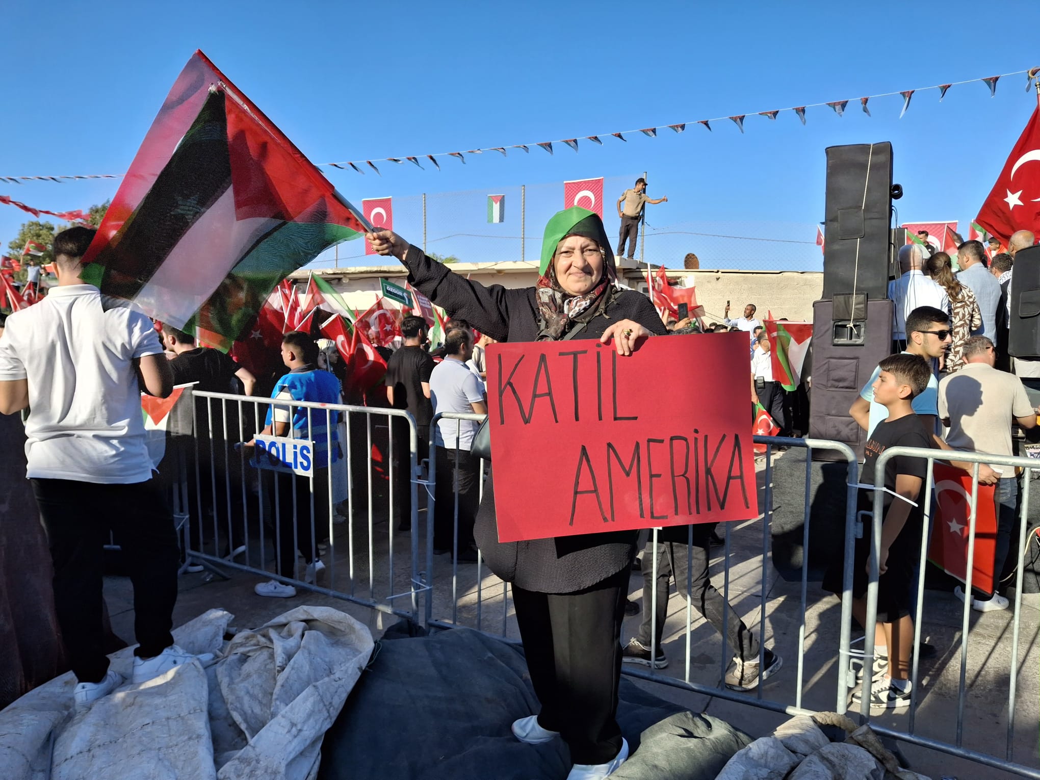 Karataş Limanı protesto görüntüleri