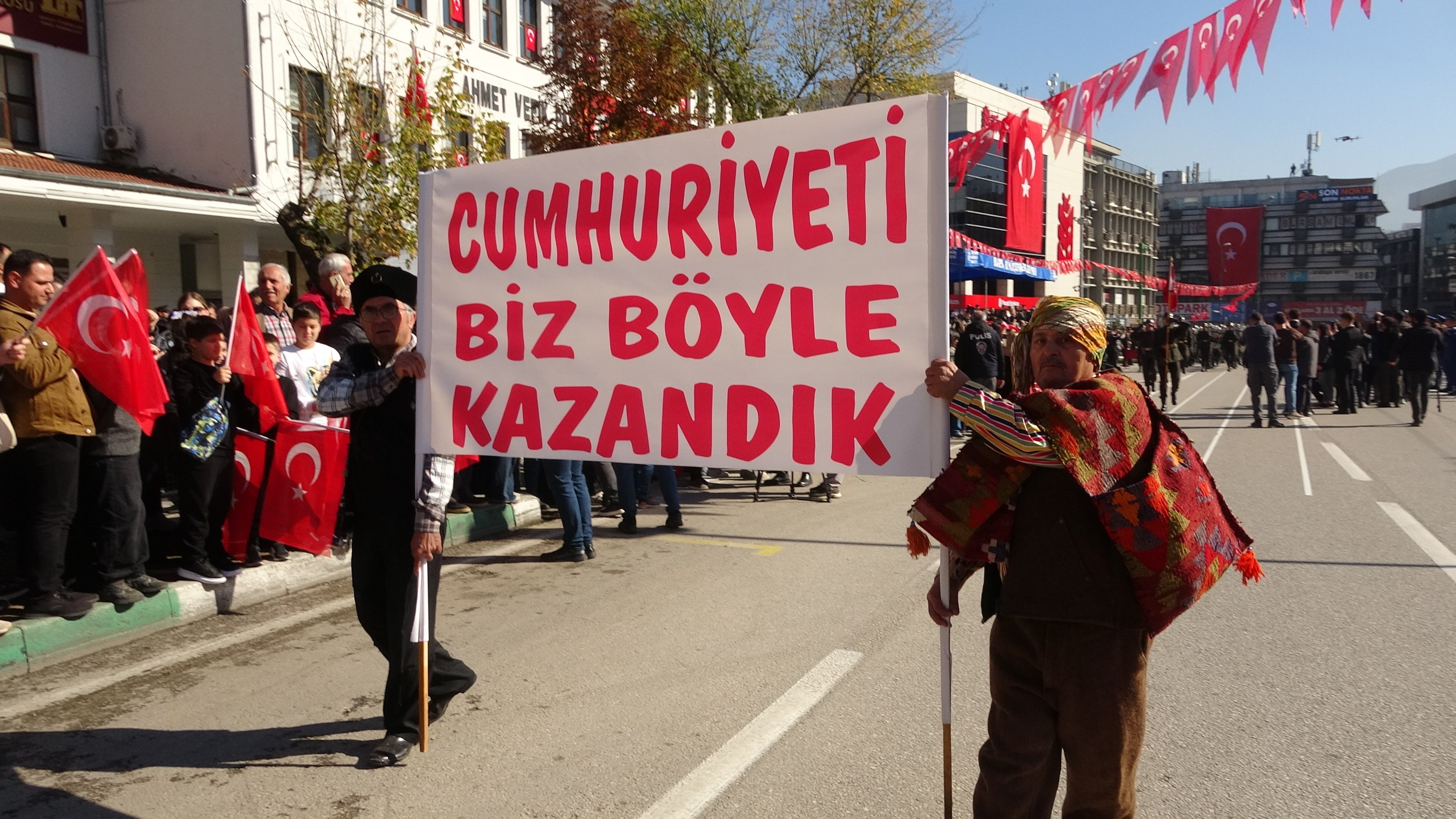 Bursa Cumhuriyet Bayramı coşkusu