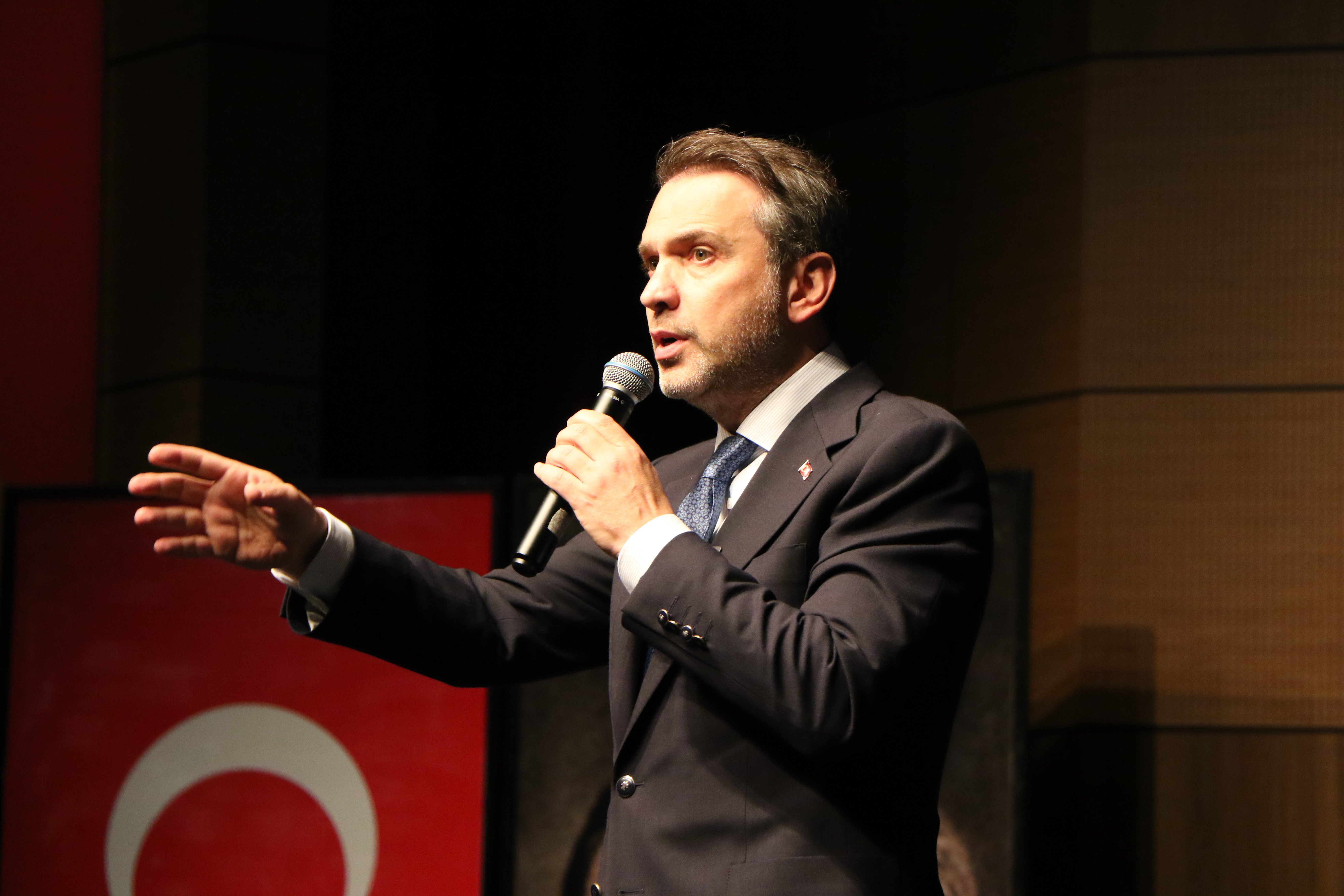 Alparslan Bayraktar