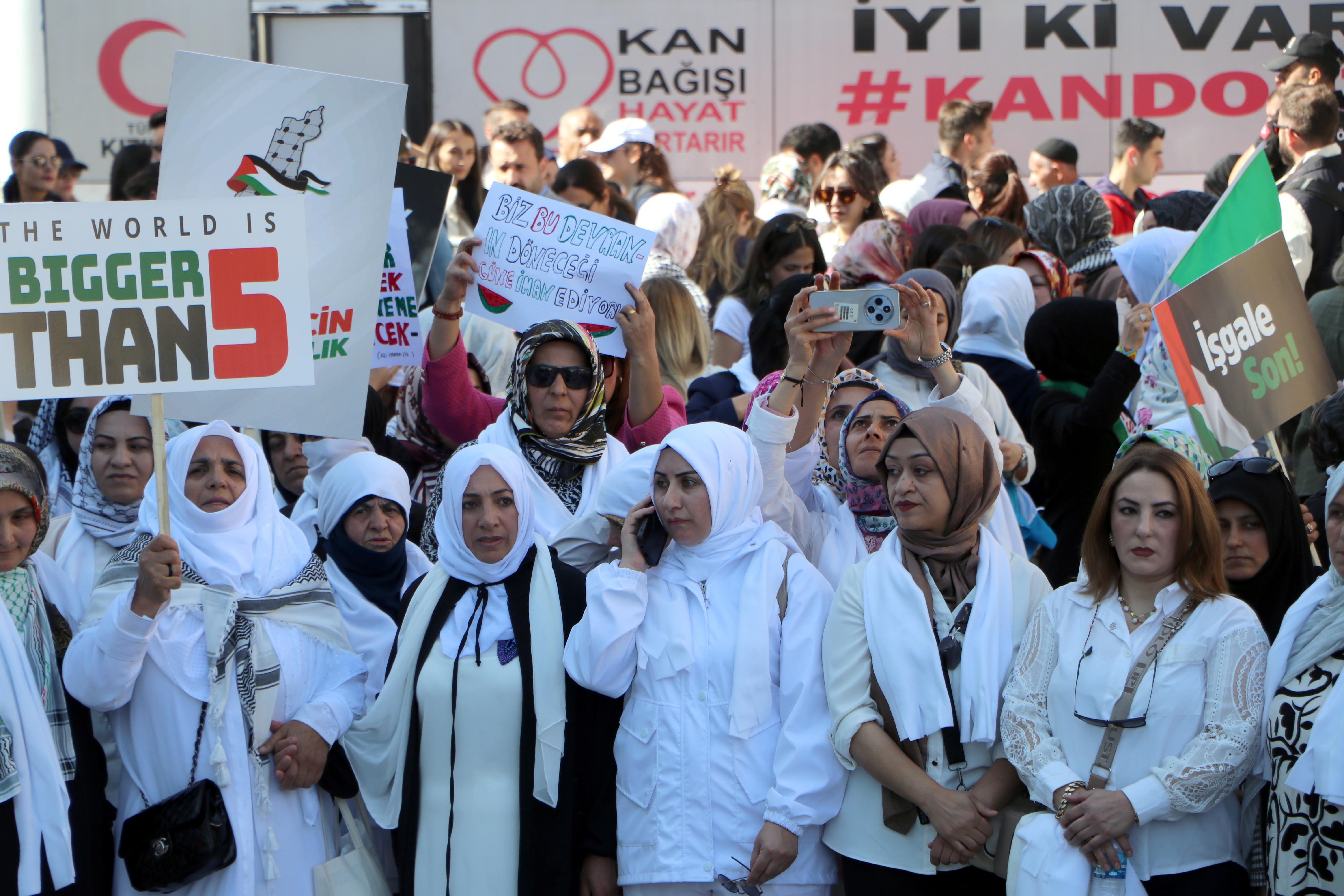 Van AK Parti Kadın Kolları Gazze protestosu