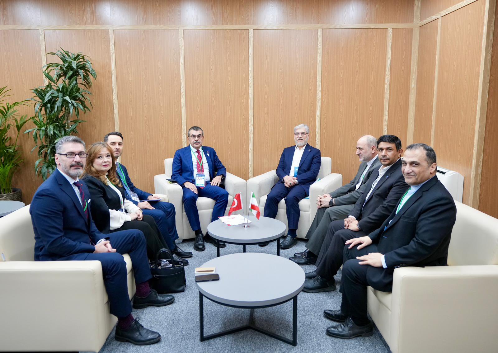 Bakan Tekin İranlı Mevkidaşı Sarraf