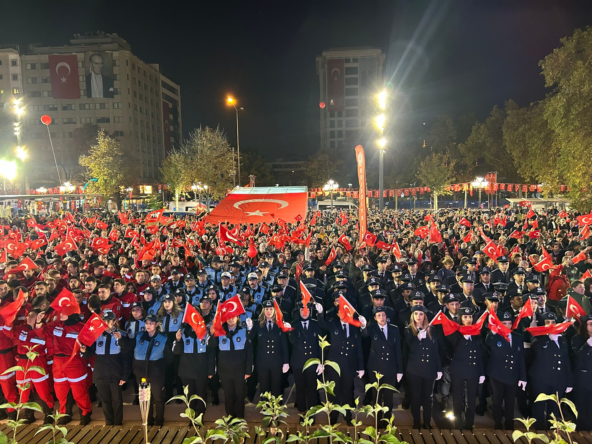 Cumhuriyet Bayramı Fener Alayı